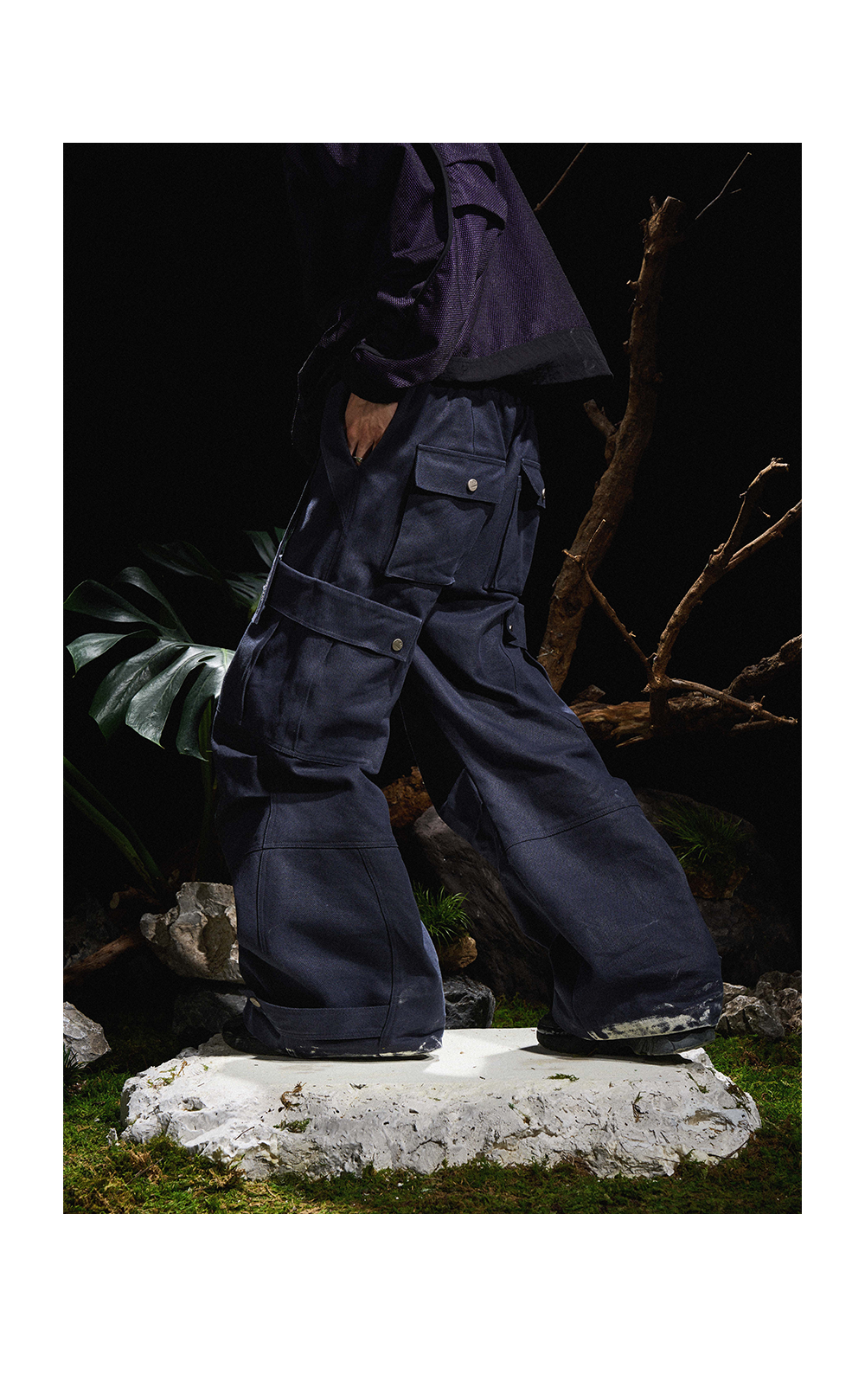 Three-Color Ring-Cut Cargo Pants