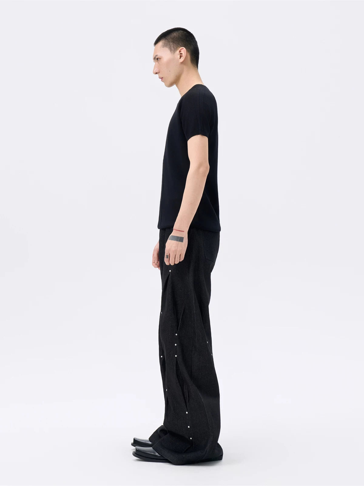 Pleated Wide Leg Raw Denim Jeans