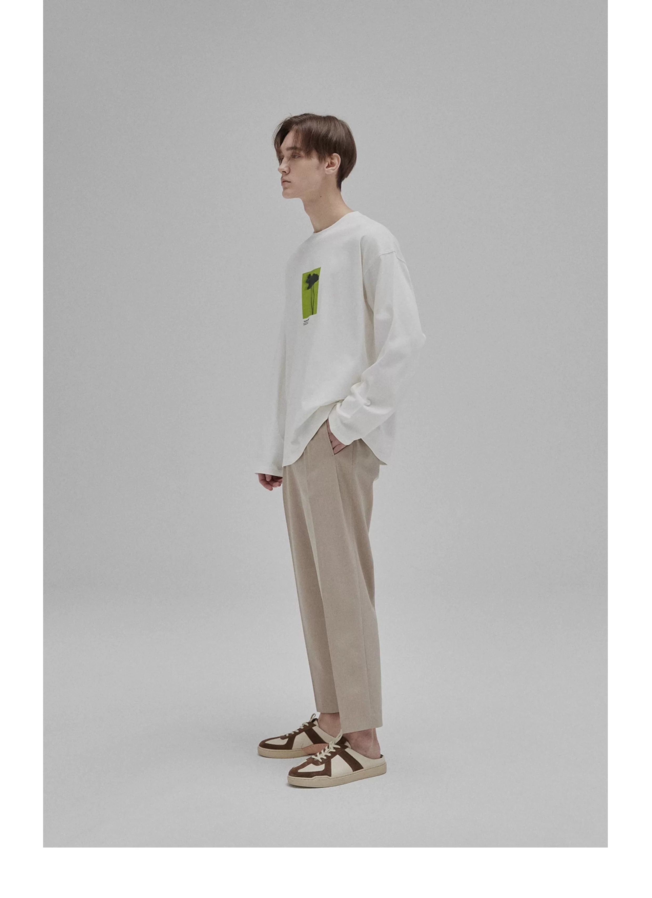Stretchy Pleated Tapered Crop Pants