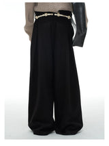 Pleated Wool Resin Button Pants