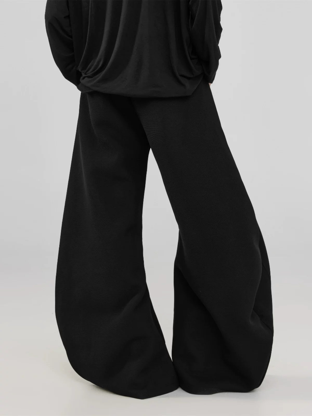 Black Pleated Curved Wide Leg Pants