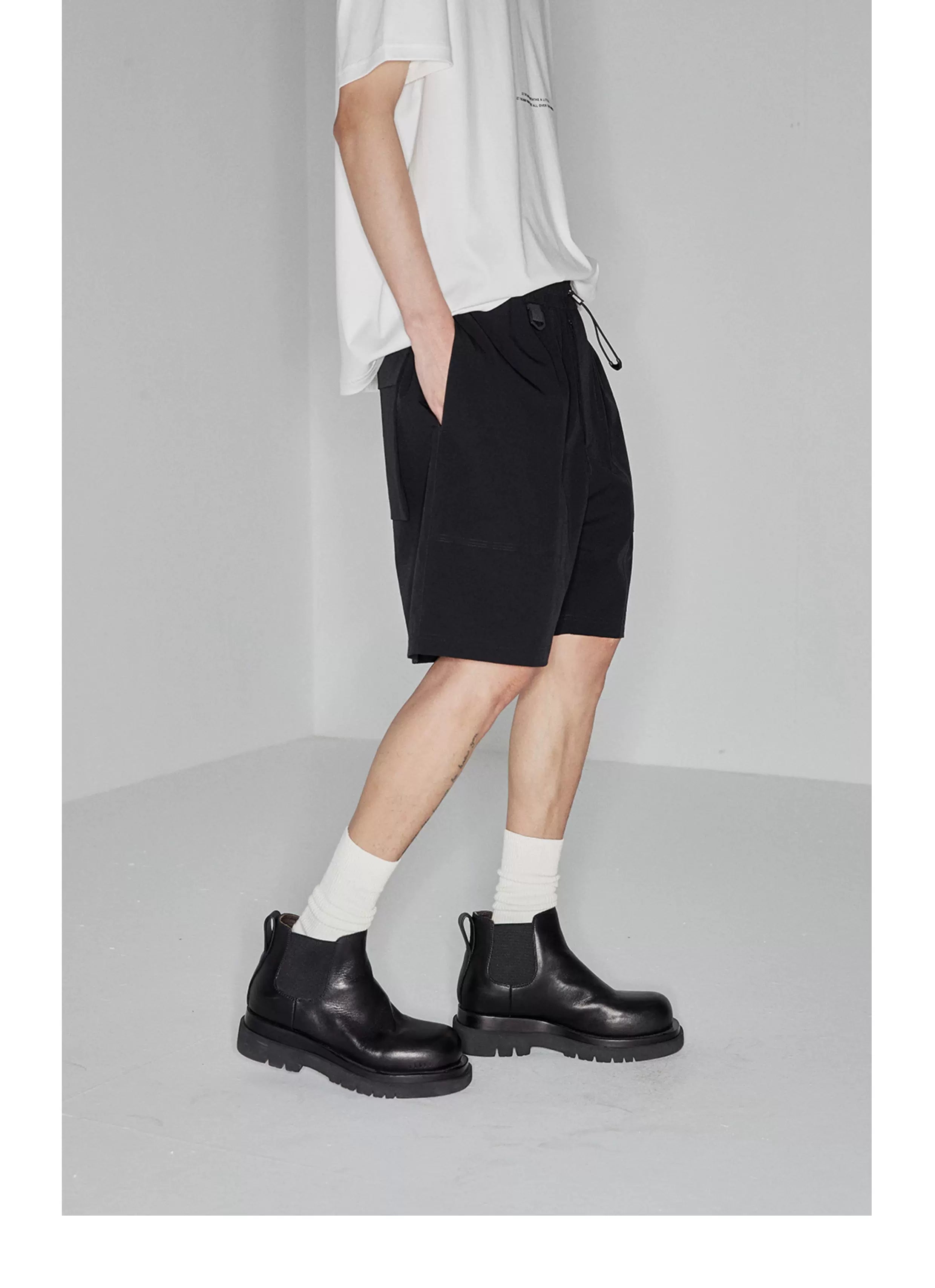 Plaid Multi-Pocket Elastic Waist Shorts