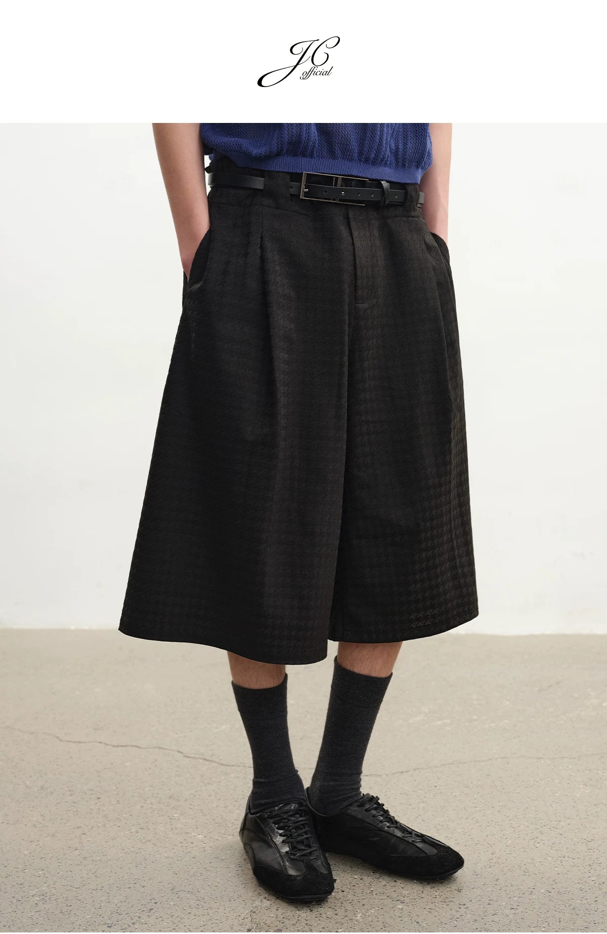 Houndstooth Pleated Capri Pants