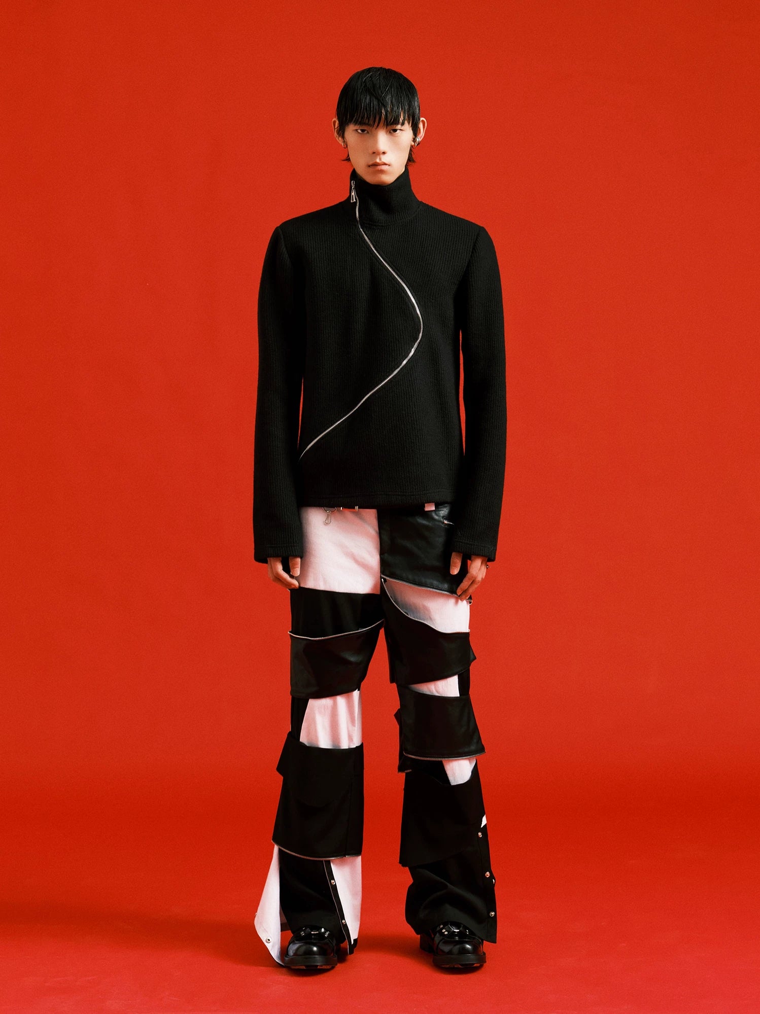 Black Thick Slim Zip Turtleneck Sweater