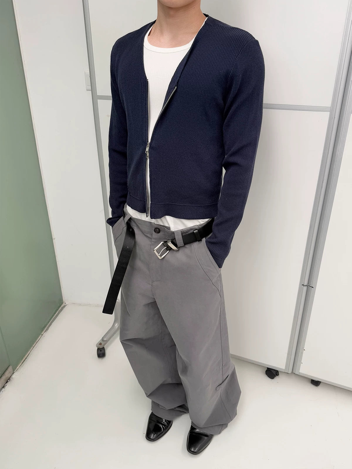 25SS V-Neck Zip Jacket