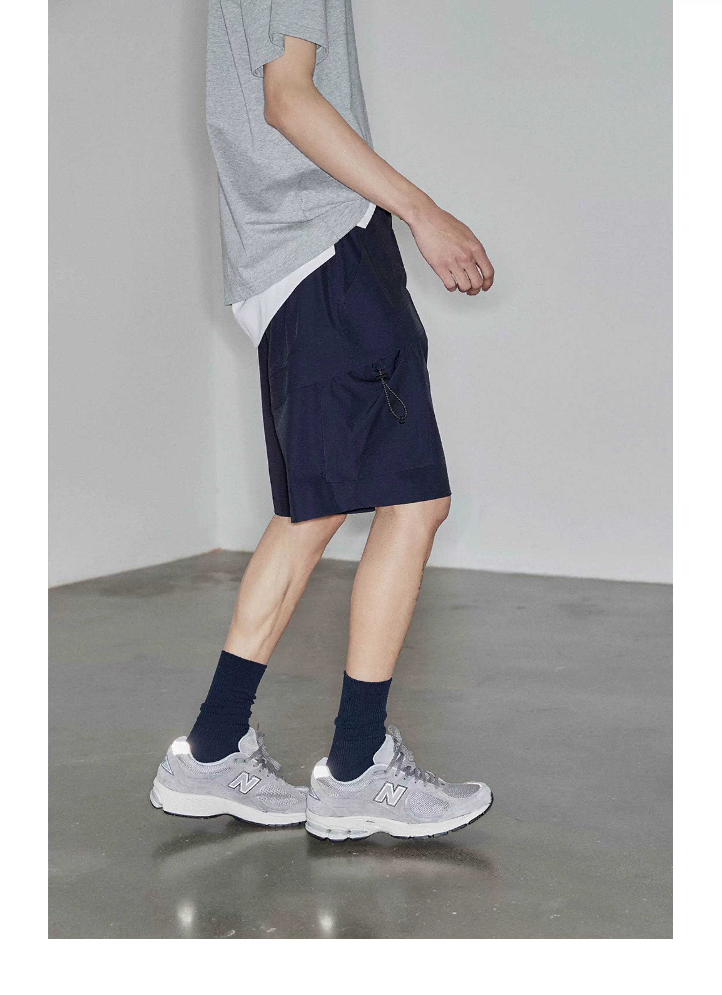 Magnetic Belted Elastic Multi-pocket Shorts