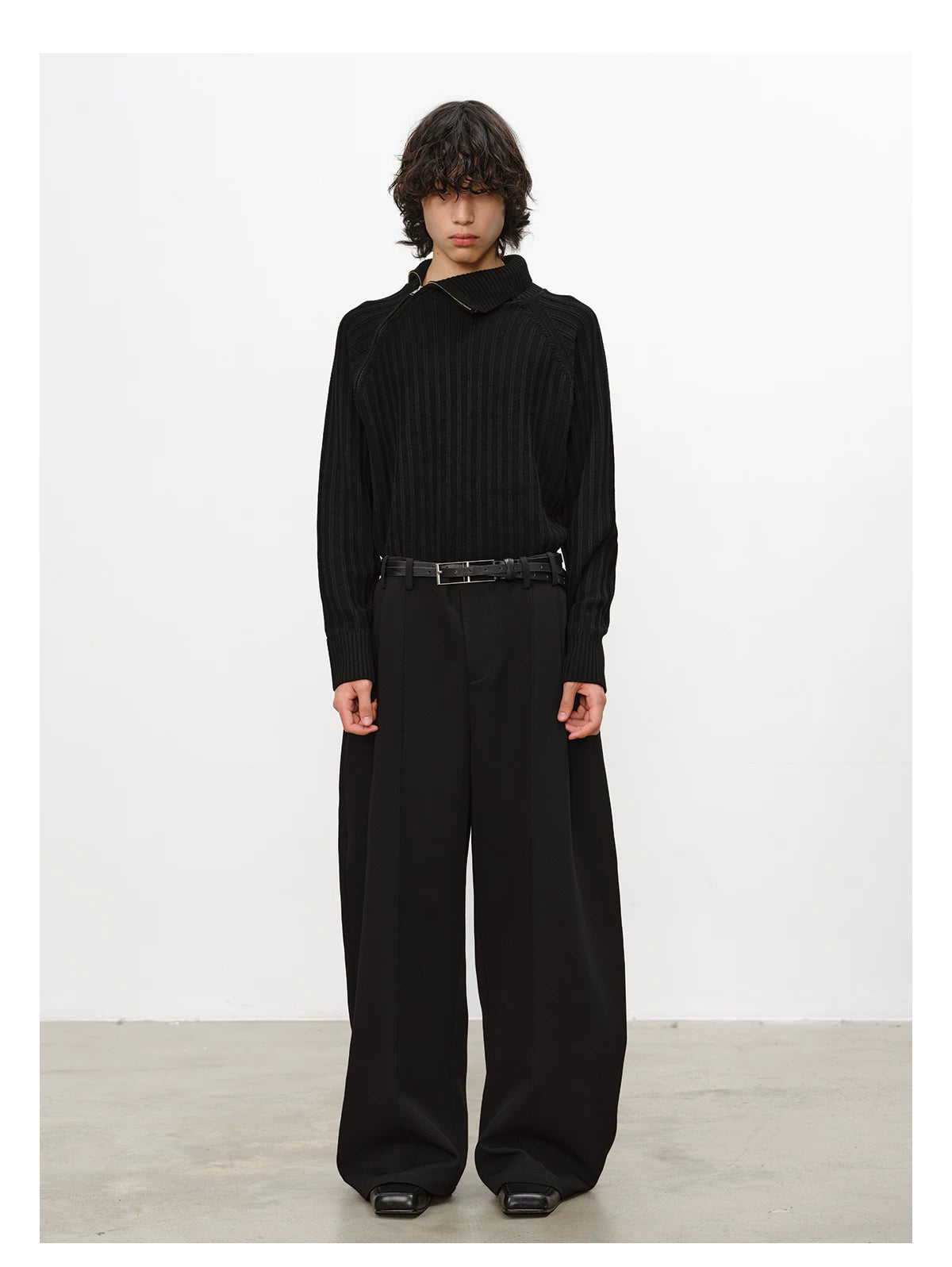 Curved Knife Pleated Wrinkle-resistant Pants