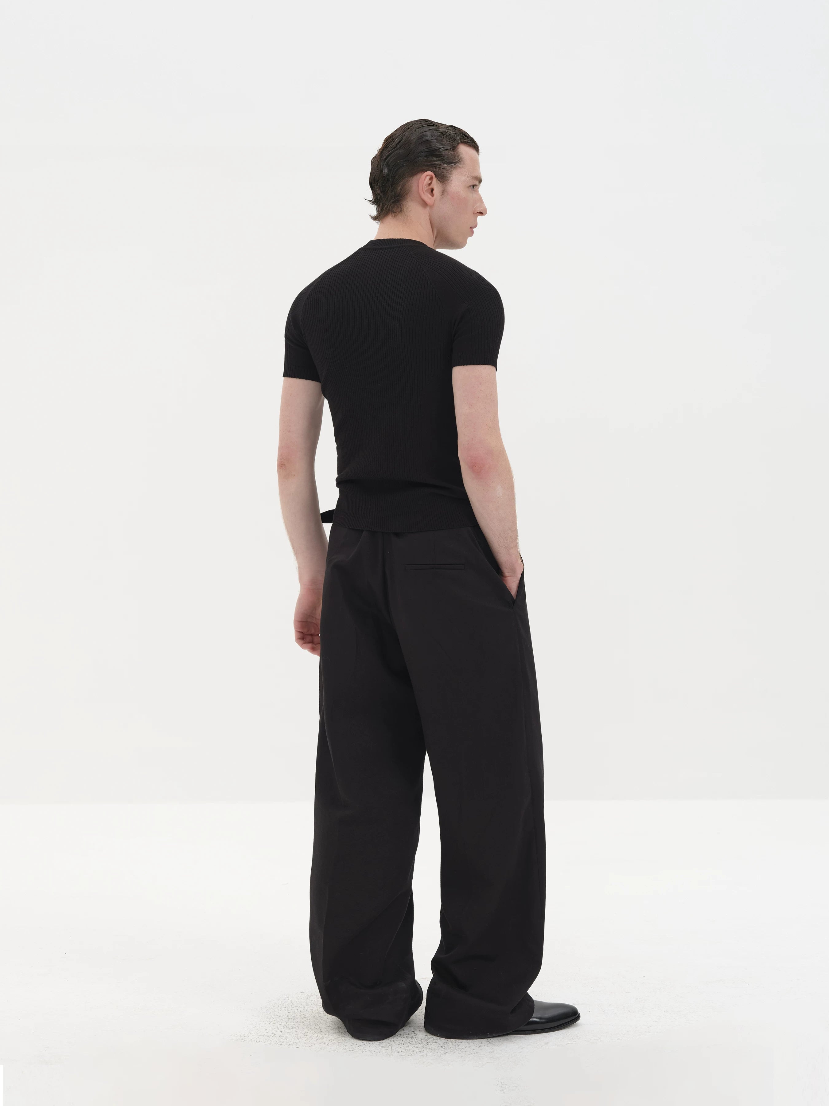 Lightweight Ribbed Short Sleeves