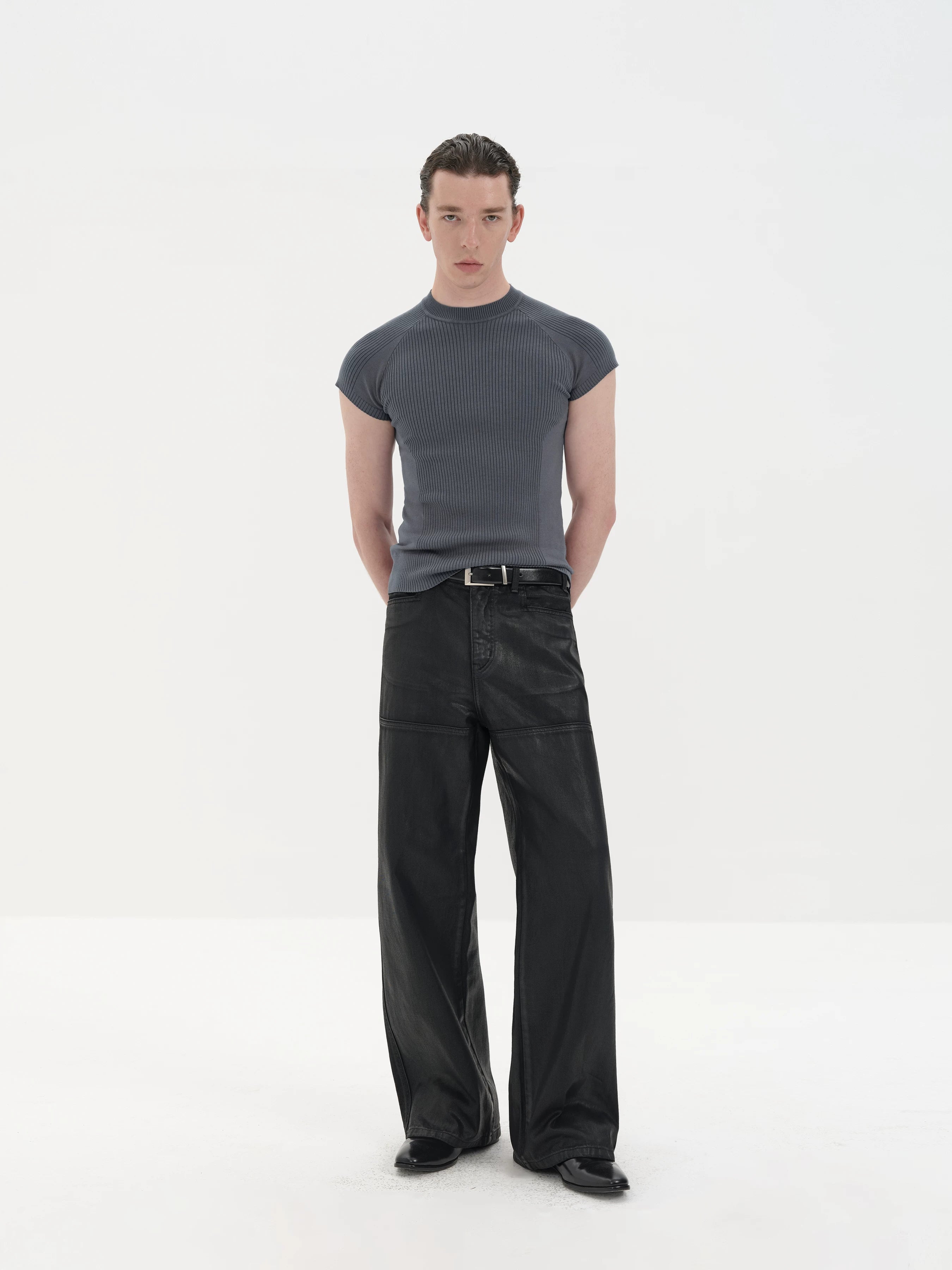 Lightweight Ribbed Short Sleeves