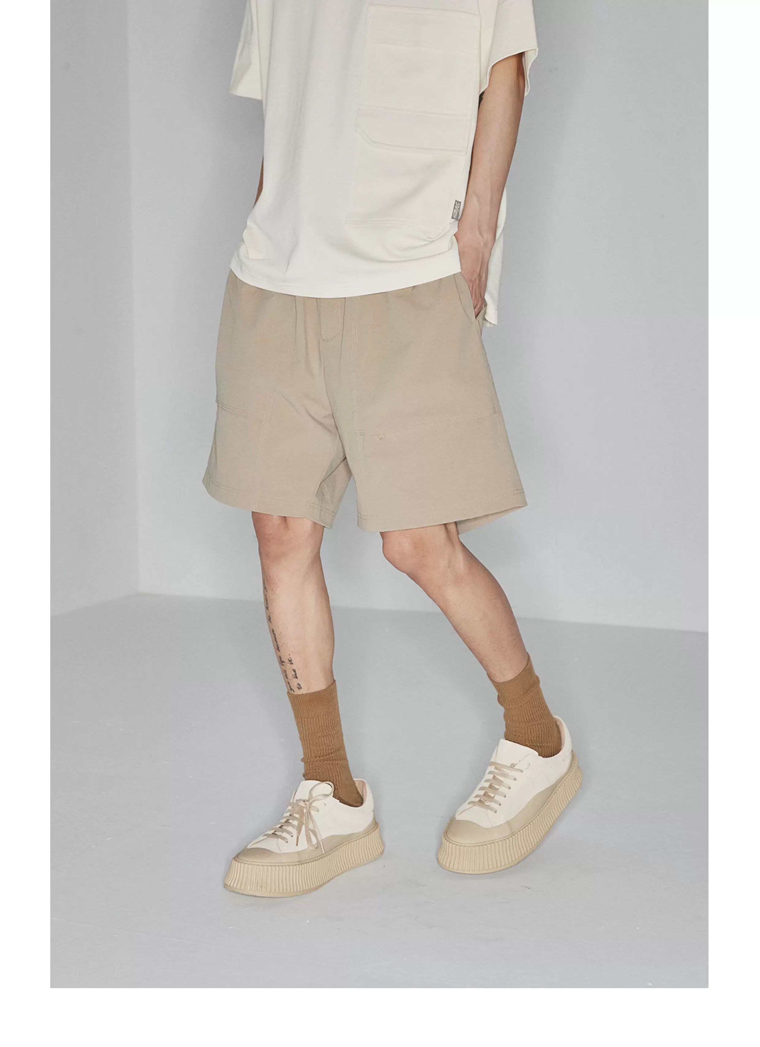 Plaid Multi-Pocket Elastic Waist Shorts