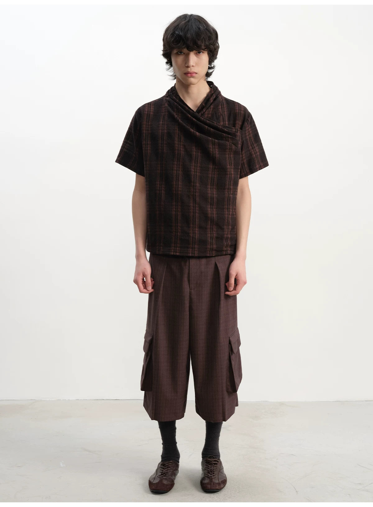 Pleated Cross Collar Plaid Tee