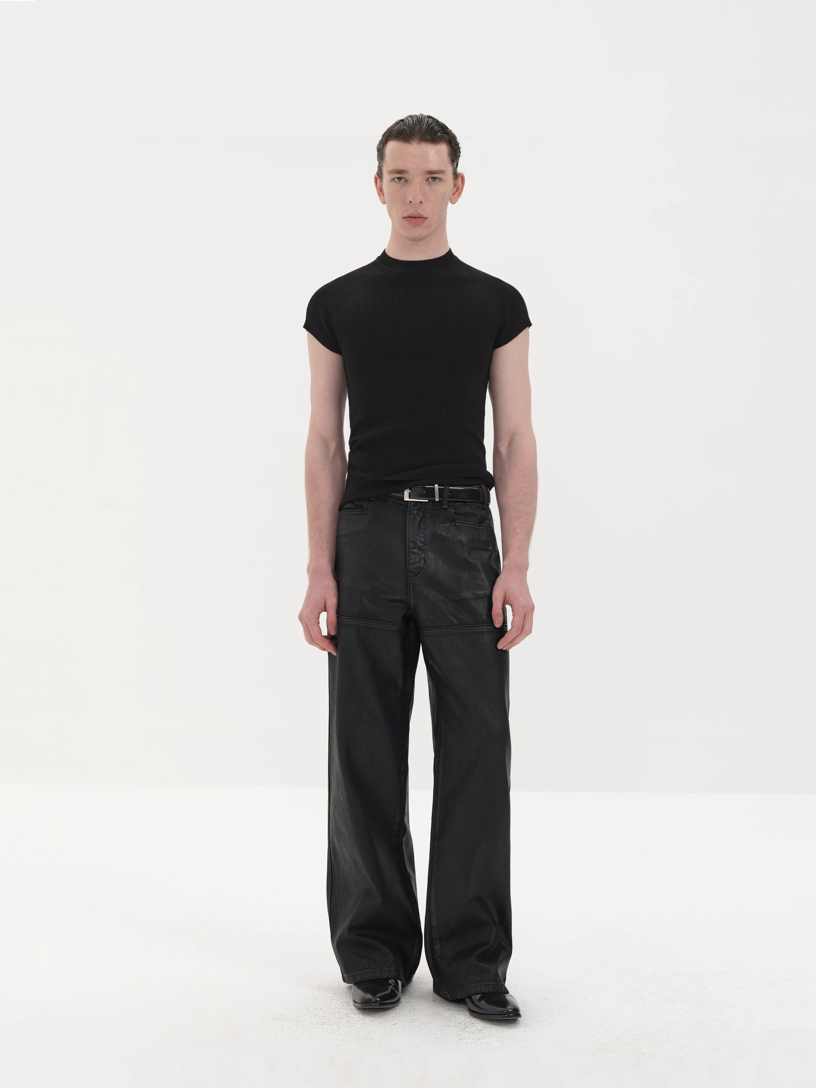 Lightweight Ribbed Short Sleeves