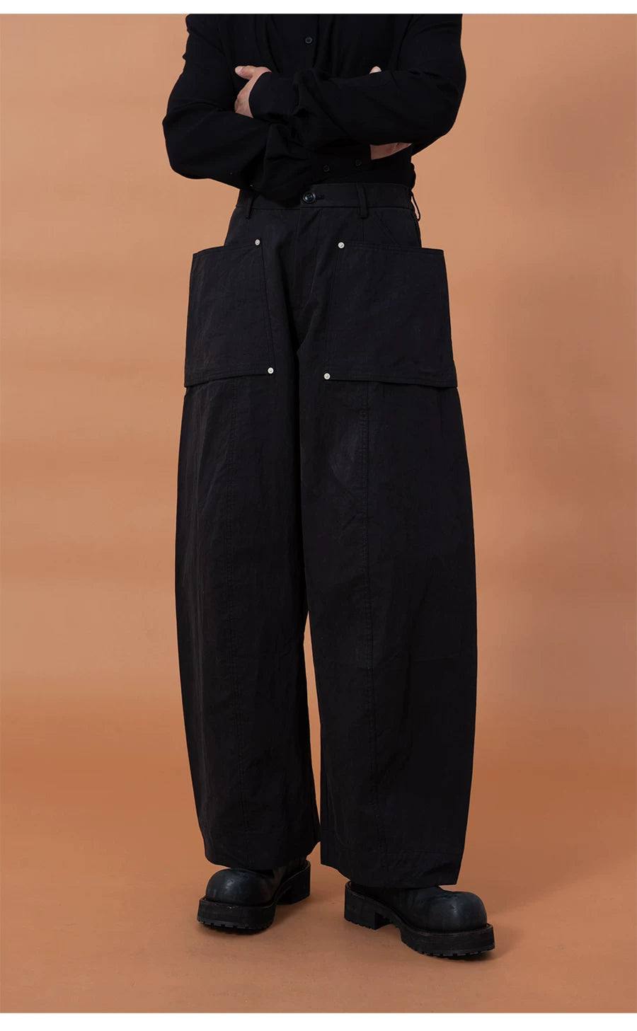 Men's Curved Wide Leg Cargo Pants