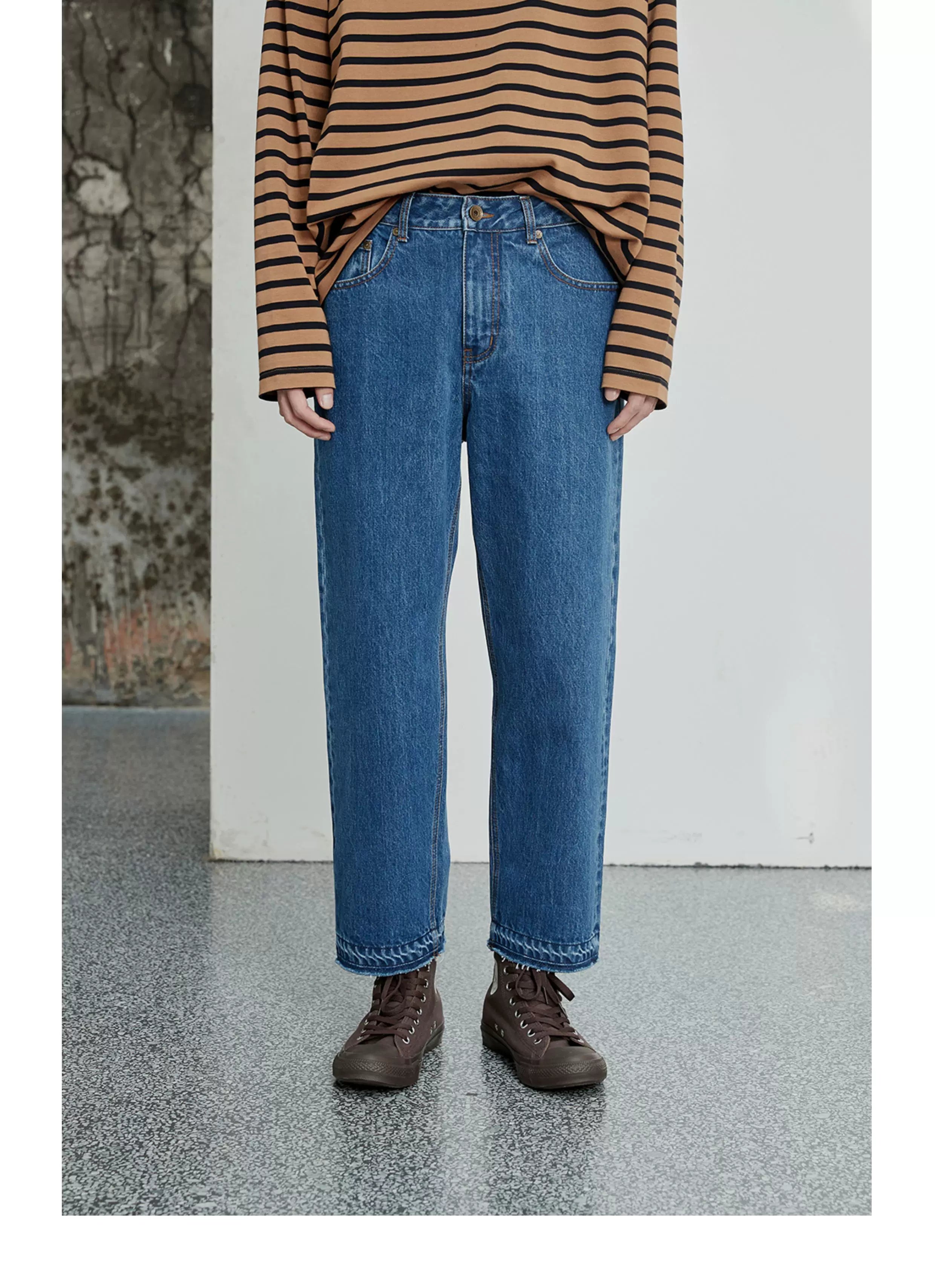 Vintage Washed Distressed Straight Cropped Jeans