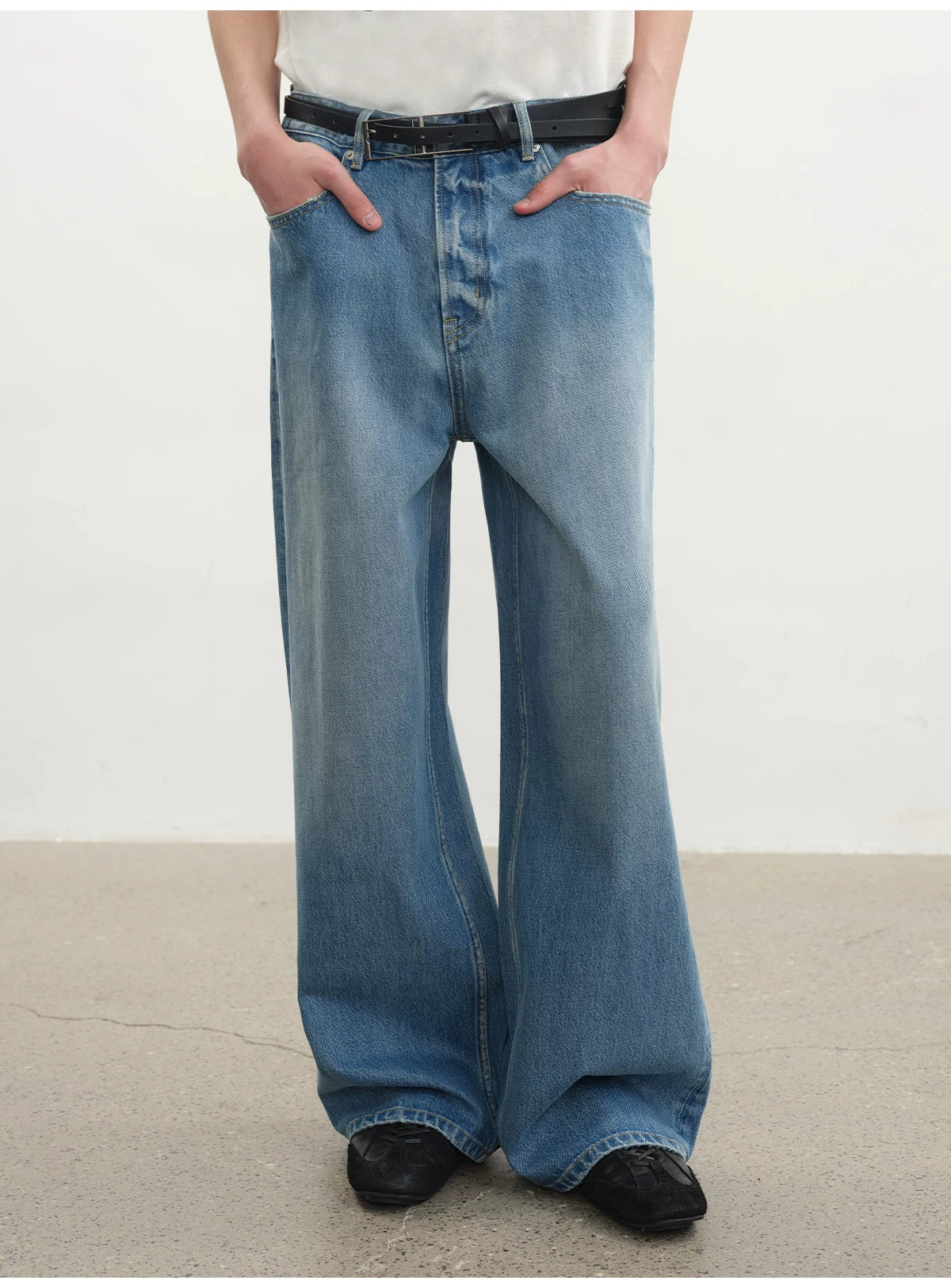 Rigid Washed Blue Straight Relaxed Jeans
