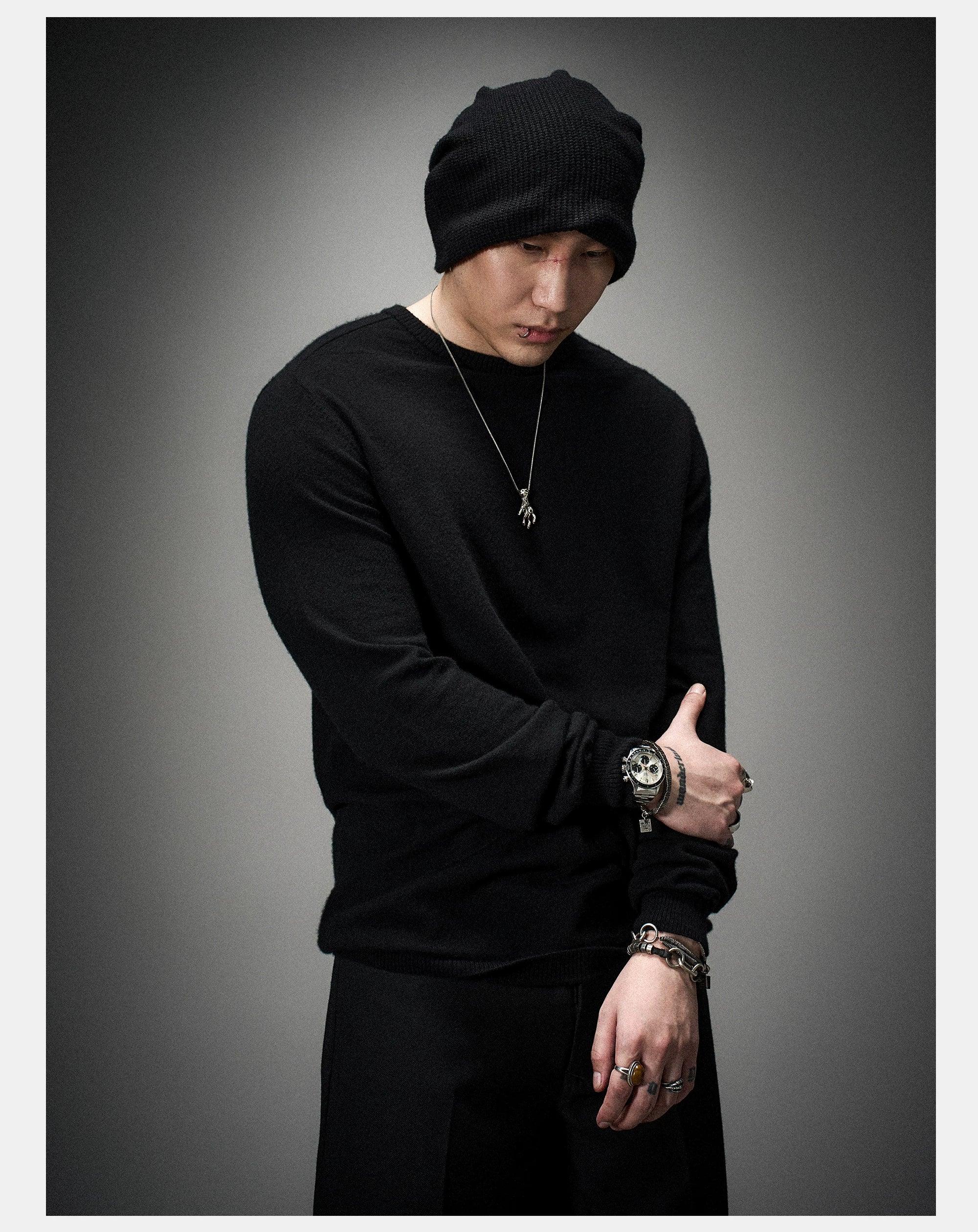 Fitted Dark Tailored Merino Cashmere Sweater