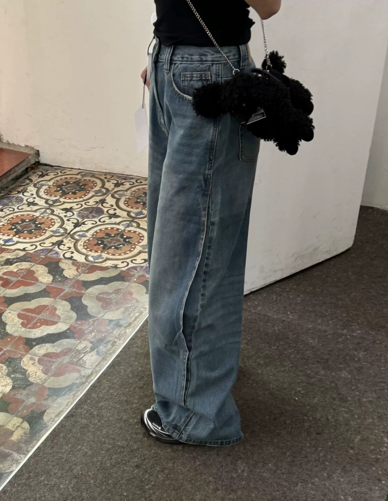 Wide Leg Cuffed Washed Jeans