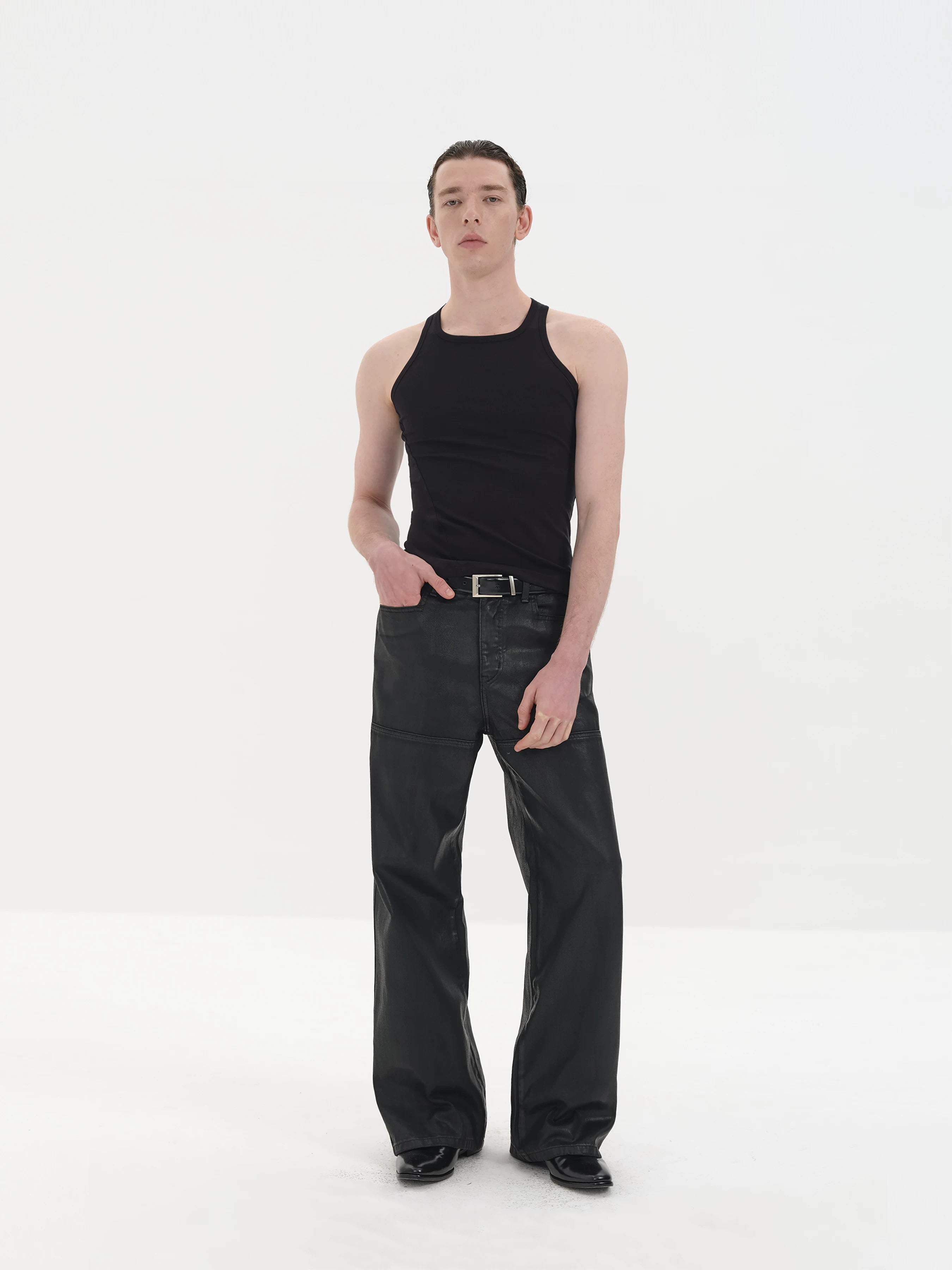 Flattering Lightweight Narrow Collar Vest