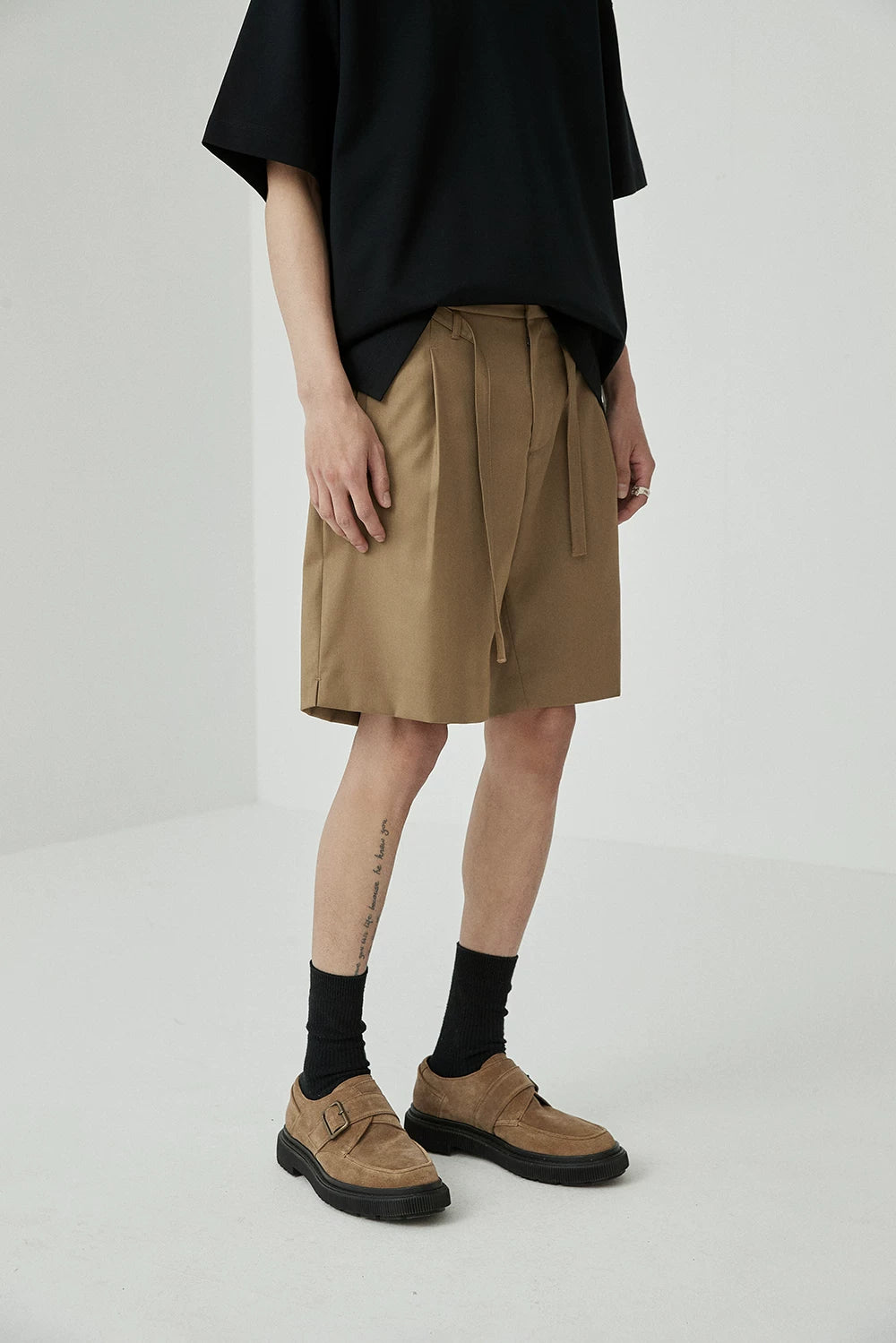 Draped Drawstring Elastic Waist Pleated Shorts