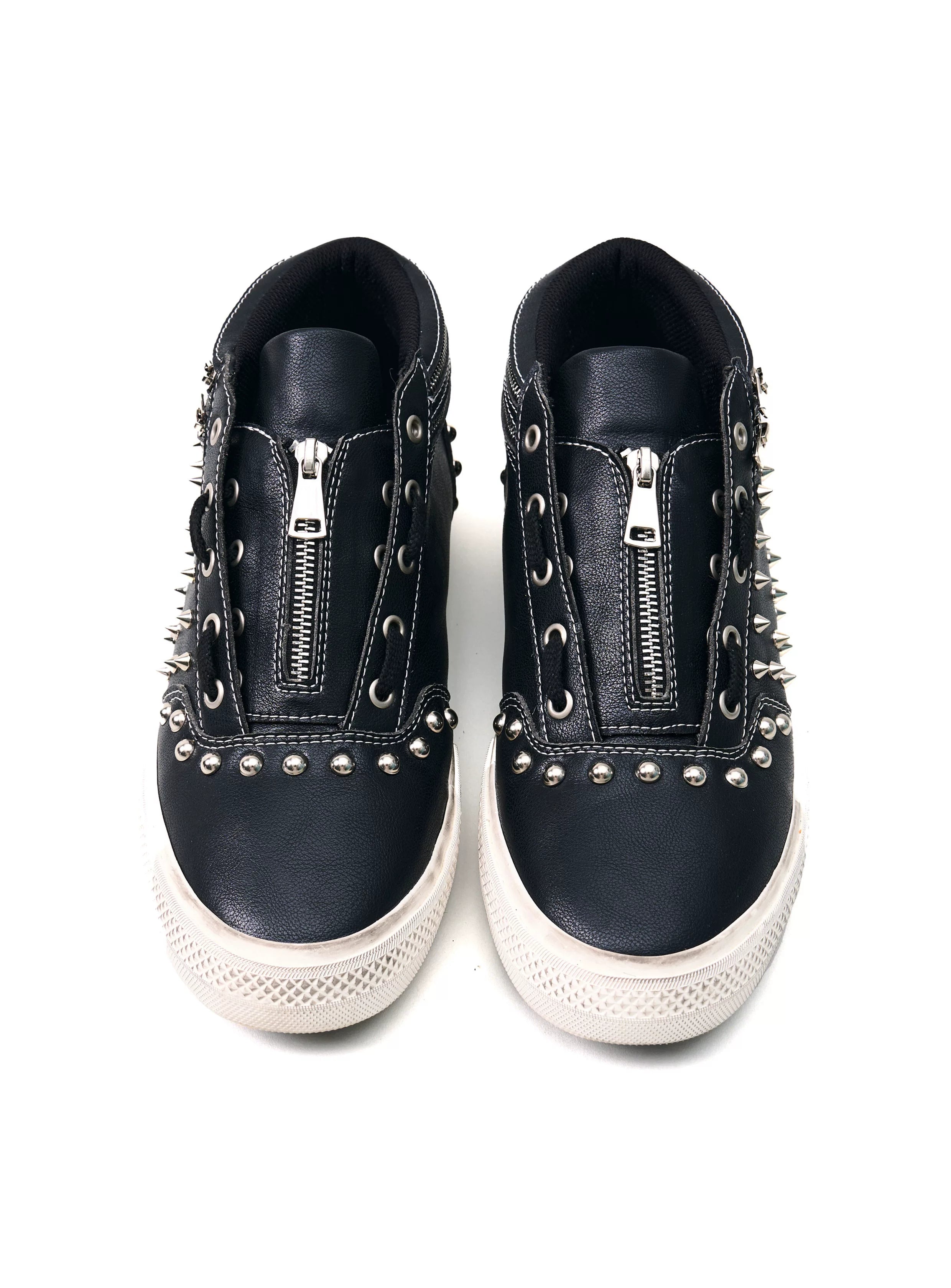 Men's Rivet Mid-top Skate Shoes