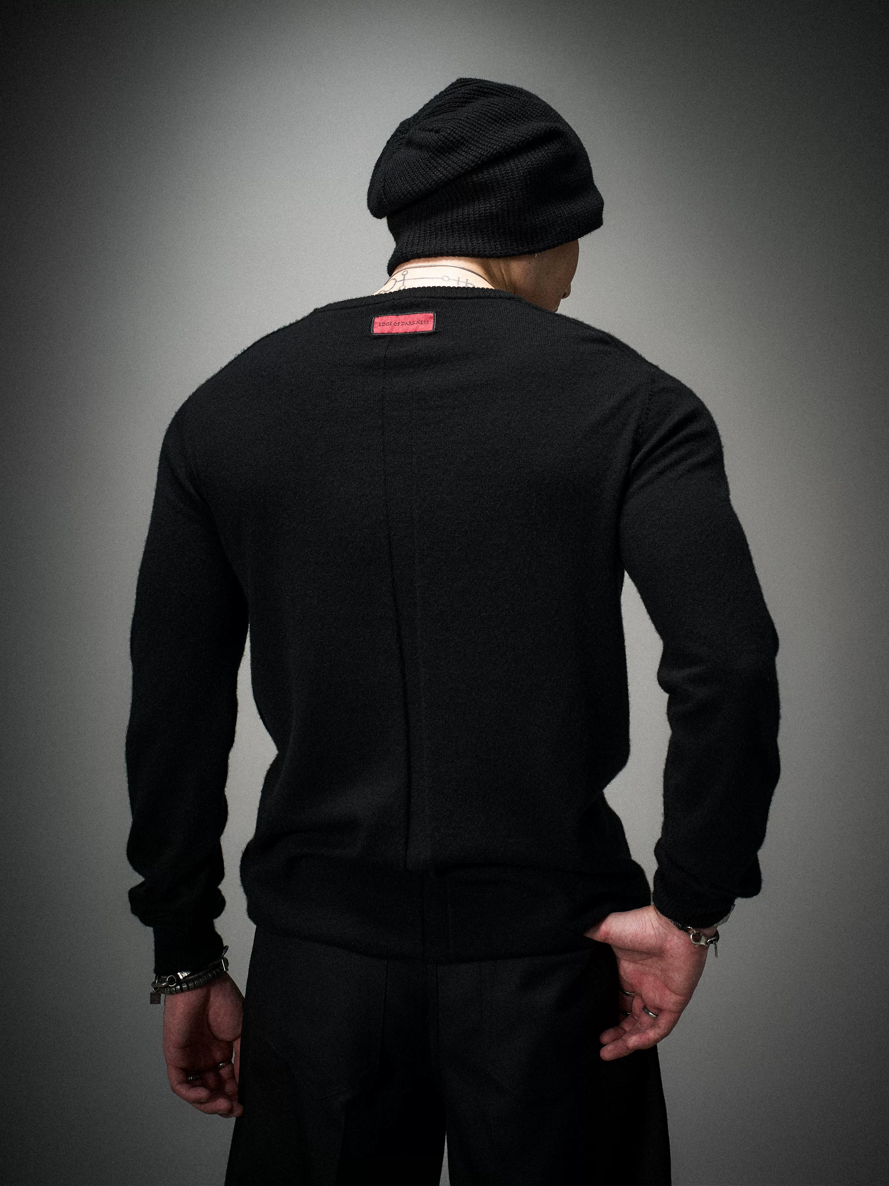 Fitted Dark Tailored Merino Cashmere Sweater