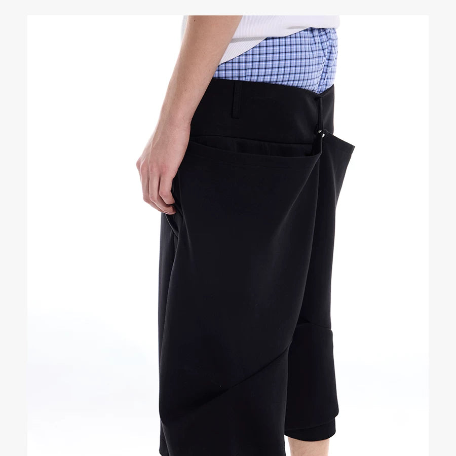 Cropped Pocketed Sashed Curved Hem Shorts