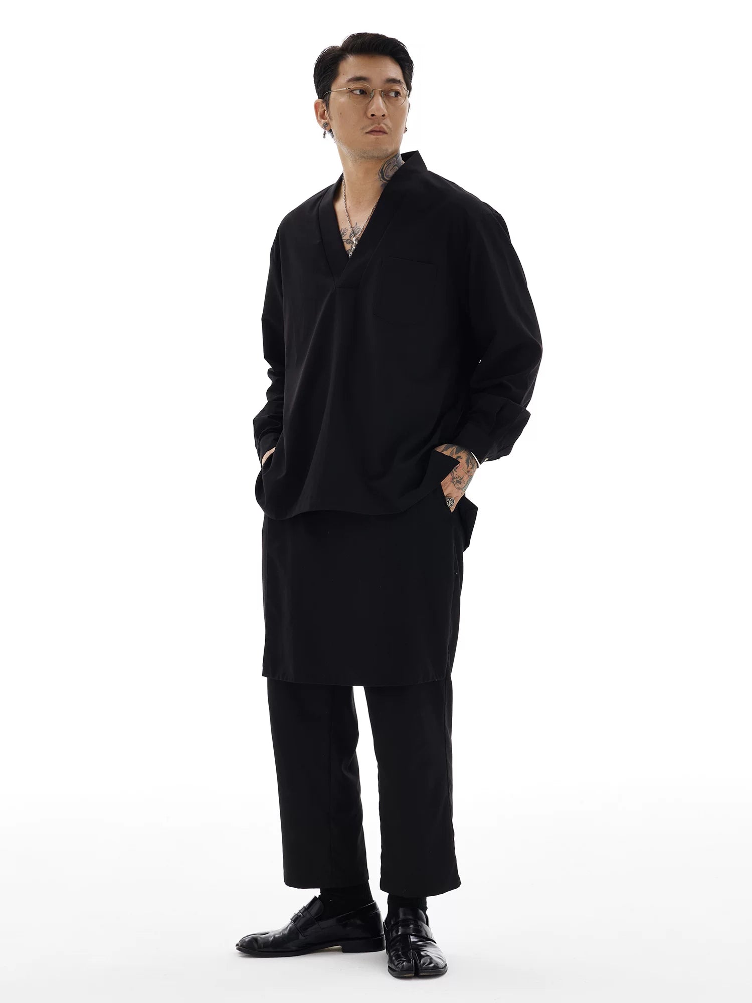 Loose V-Neck Pullover Shirt