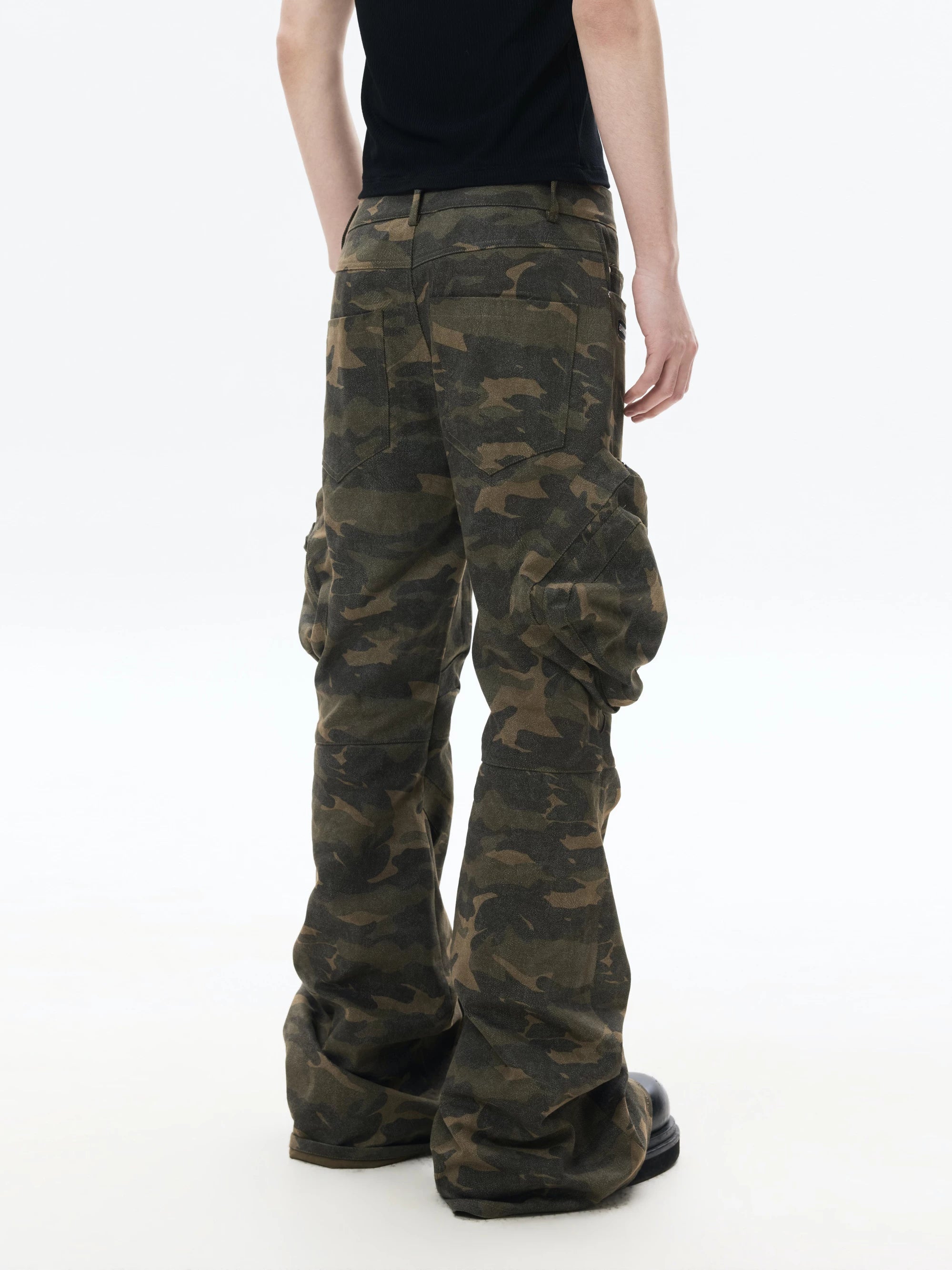 Heavy-Duty Camo Loose Flare Cargo Pants
