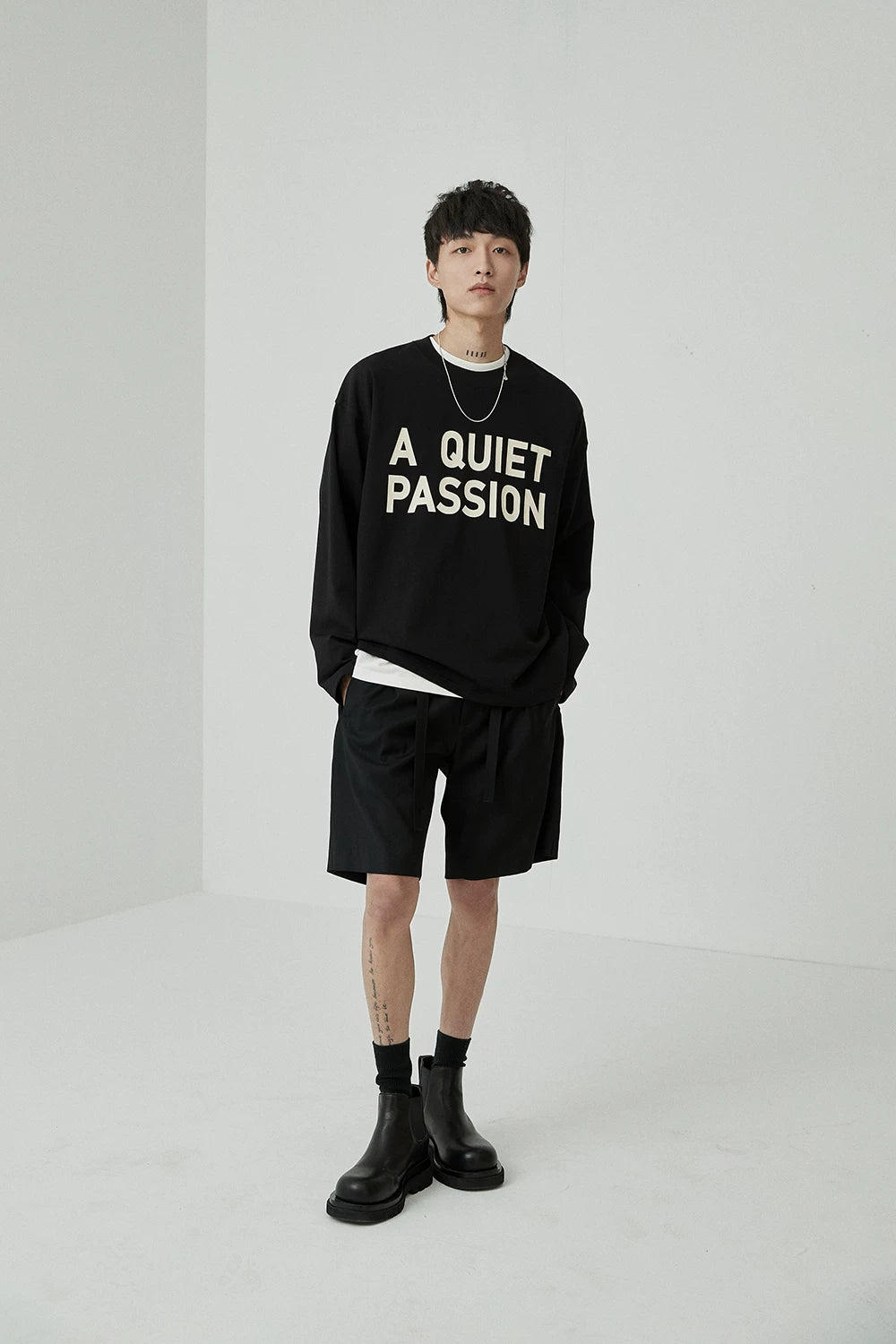 Draped Drawstring Elastic Waist Pleated Shorts
