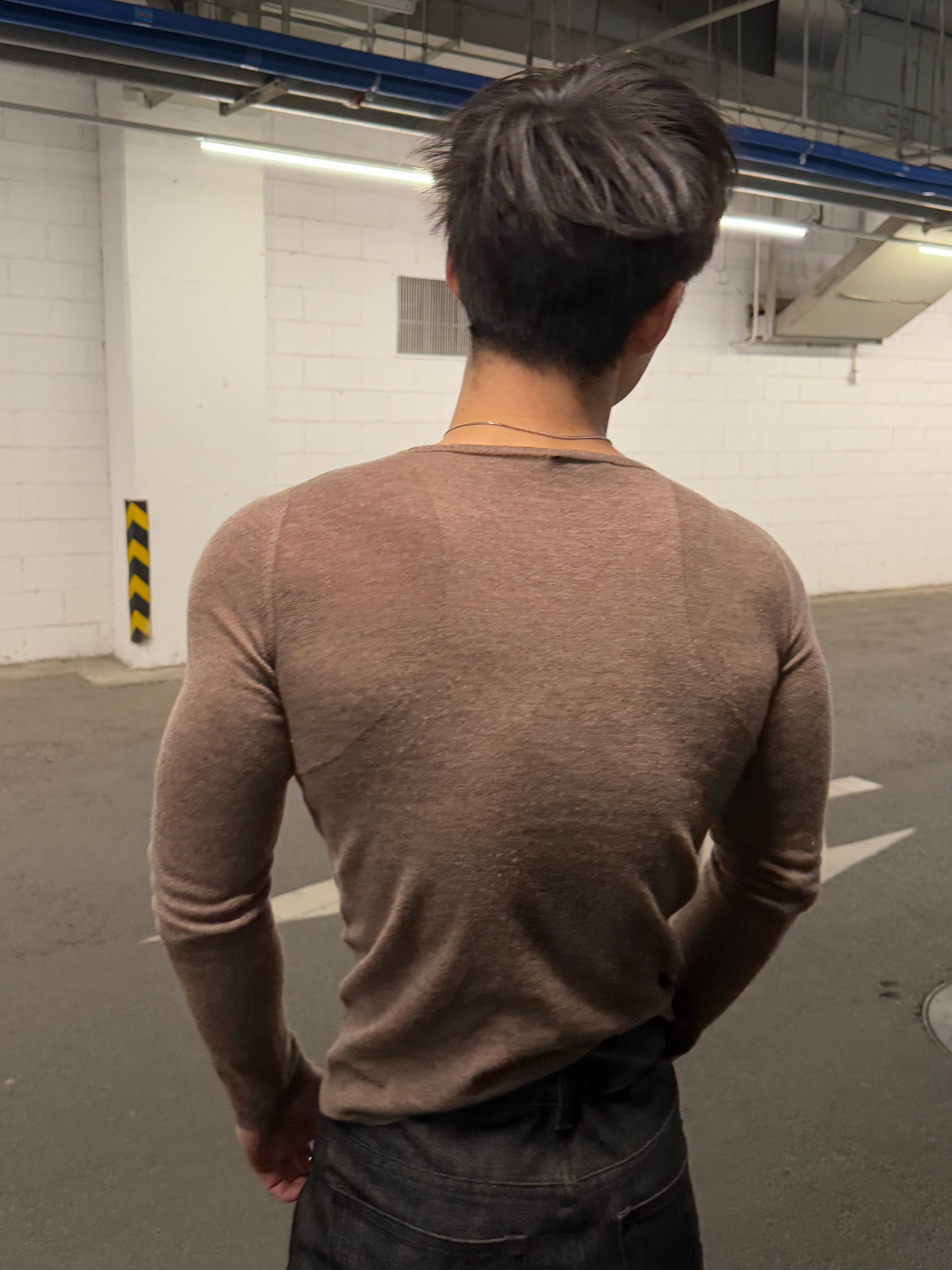 Lightweight Wool Slim Triangle Neck Sweater