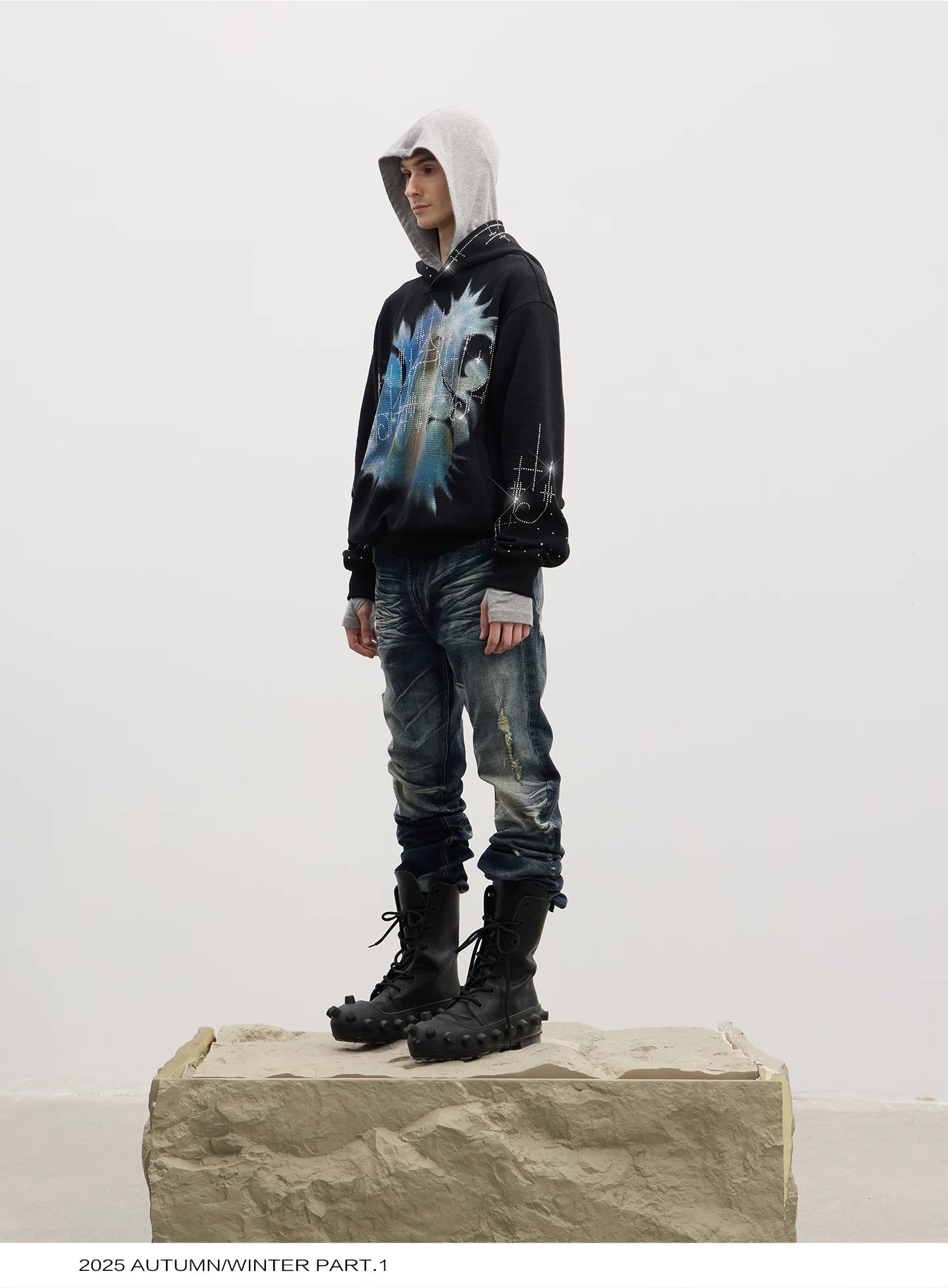 Curved Leg Stretchy Washed Distressed Jeans