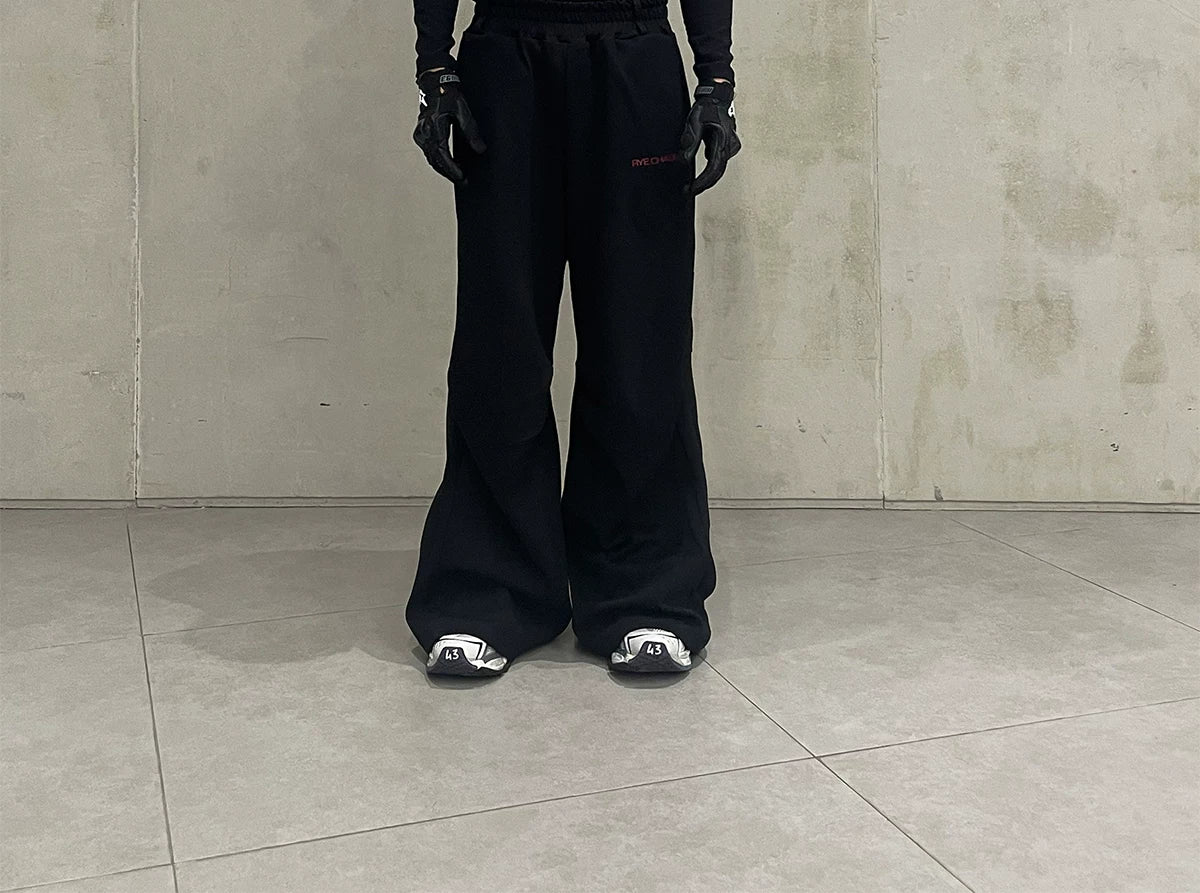 Black Loose Pleated Flare Cotton Sweatpants