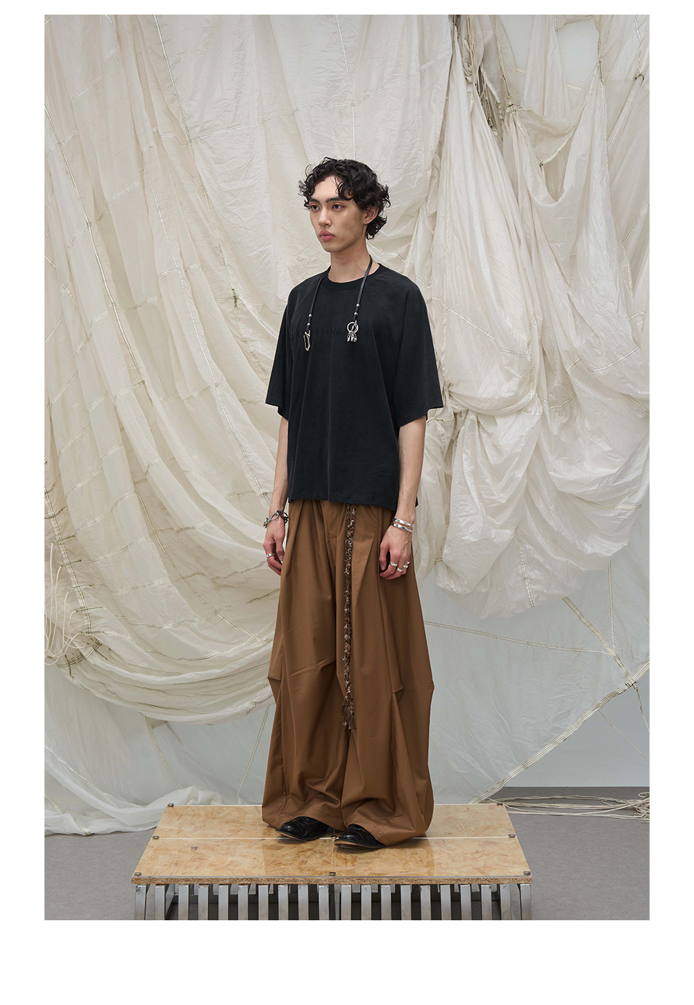 Loose Draped Pleated Curved Trousers