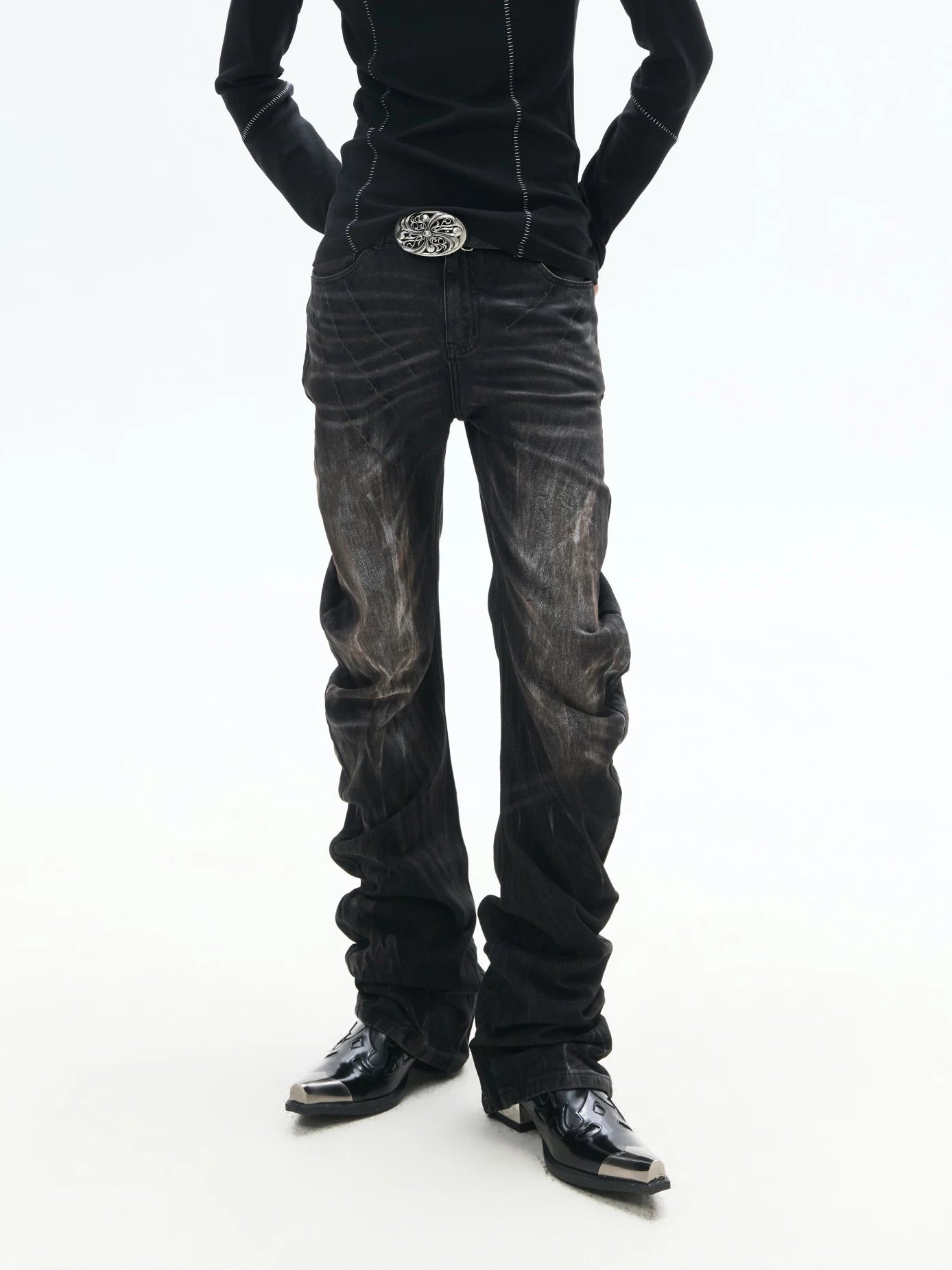 Distressed Washed Slim Curved Jeans