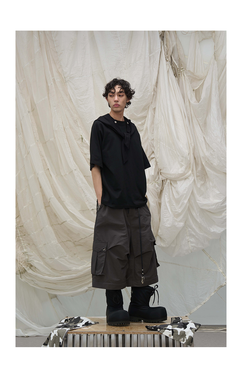 Skin-Friendly Short-Sleeve Detachable Small Hooded Tee