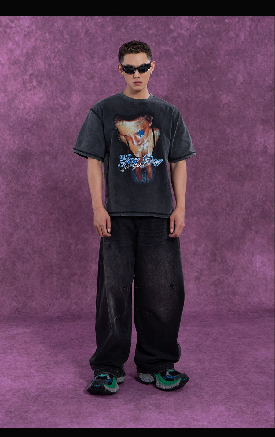 Men's Faded Black Curved Wide Jeans