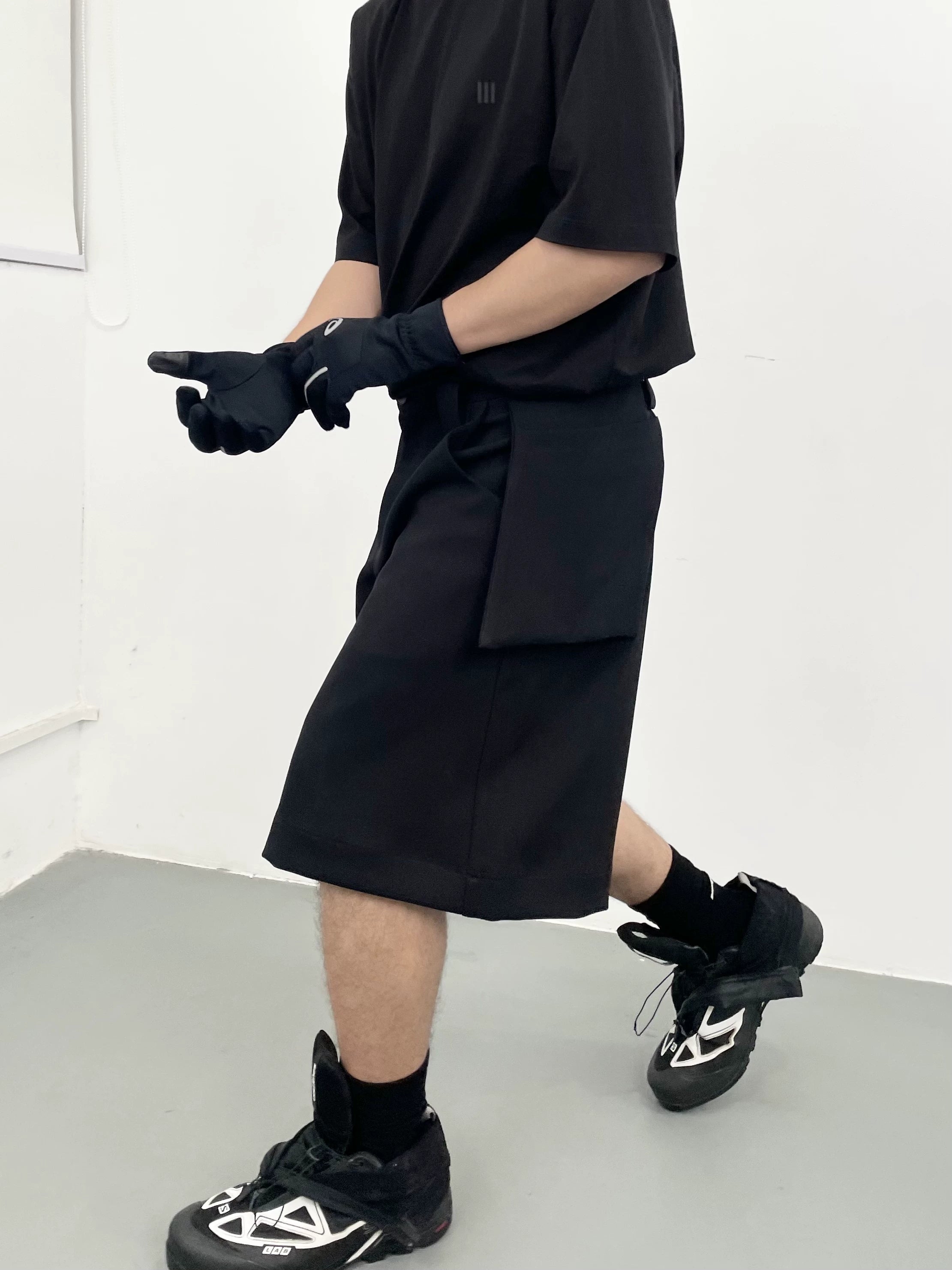 Wrinkle Resistant Saddle Pocket Shorts