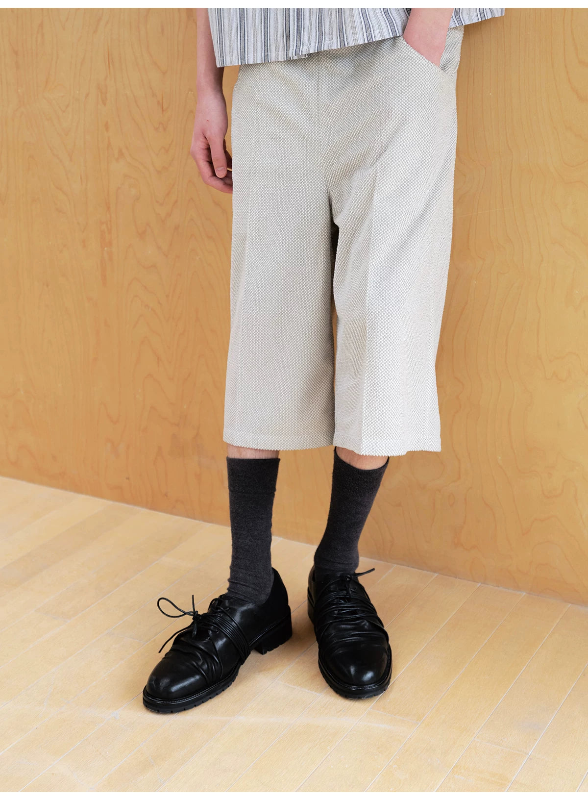 Pleated Strap Horse Lined Derby Shoes