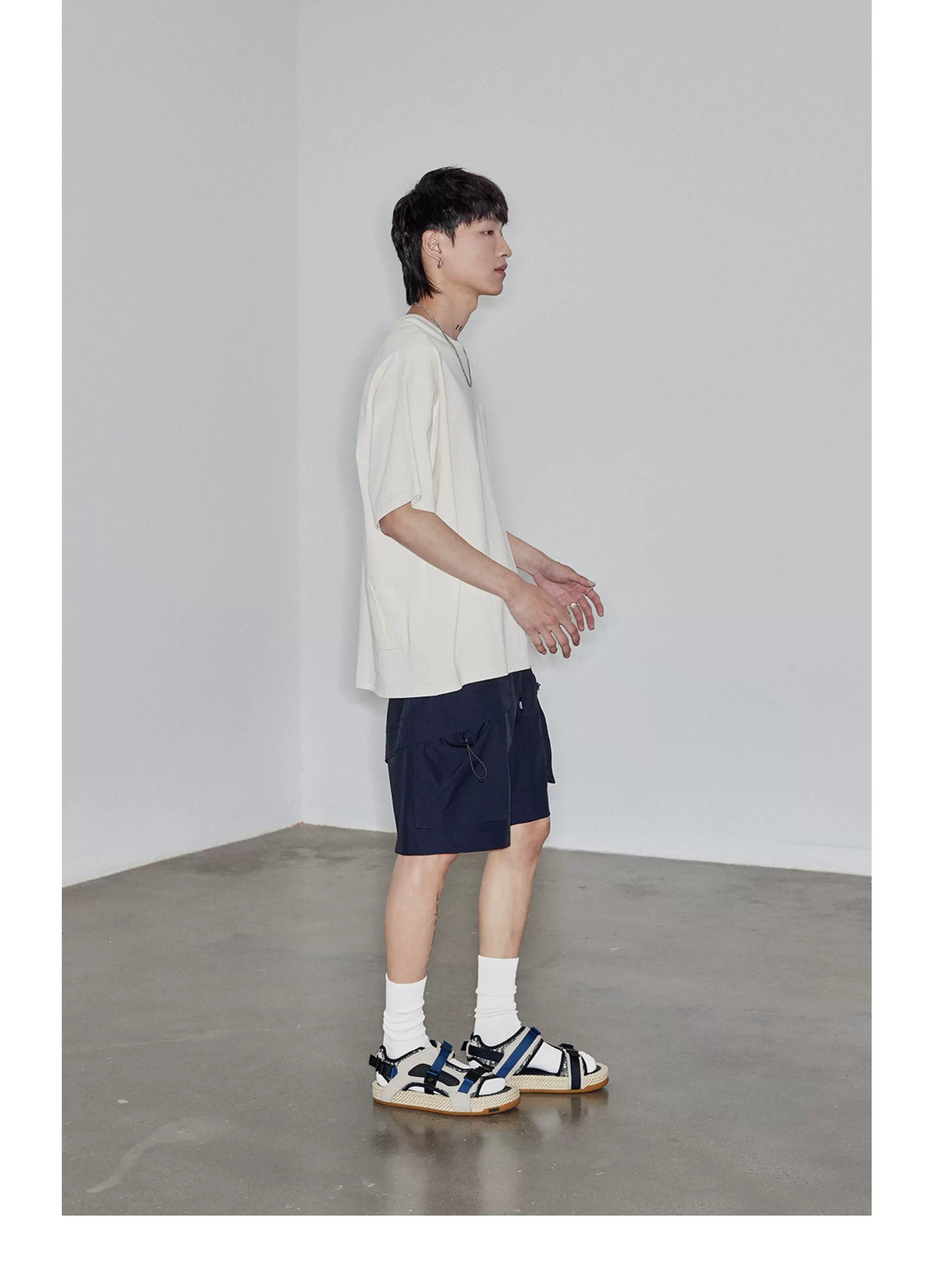 Magnetic Belted Elastic Multi-pocket Shorts
