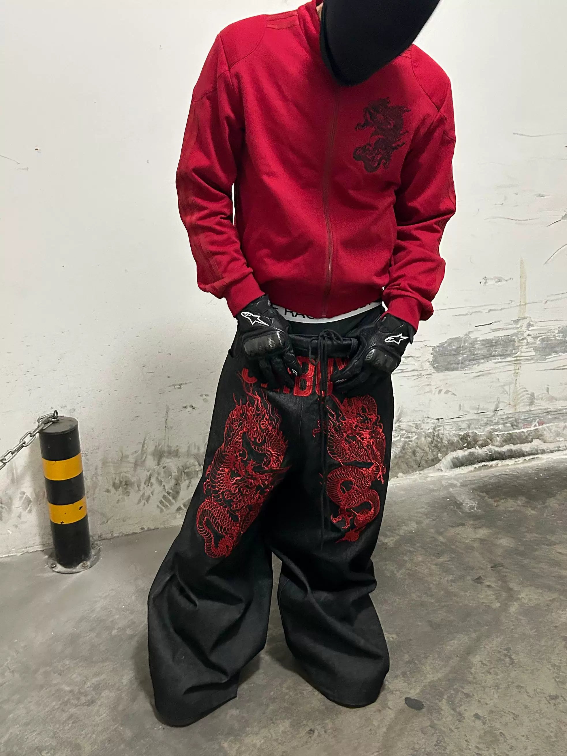 Reversible Dragon Embroidery Denim Jeans