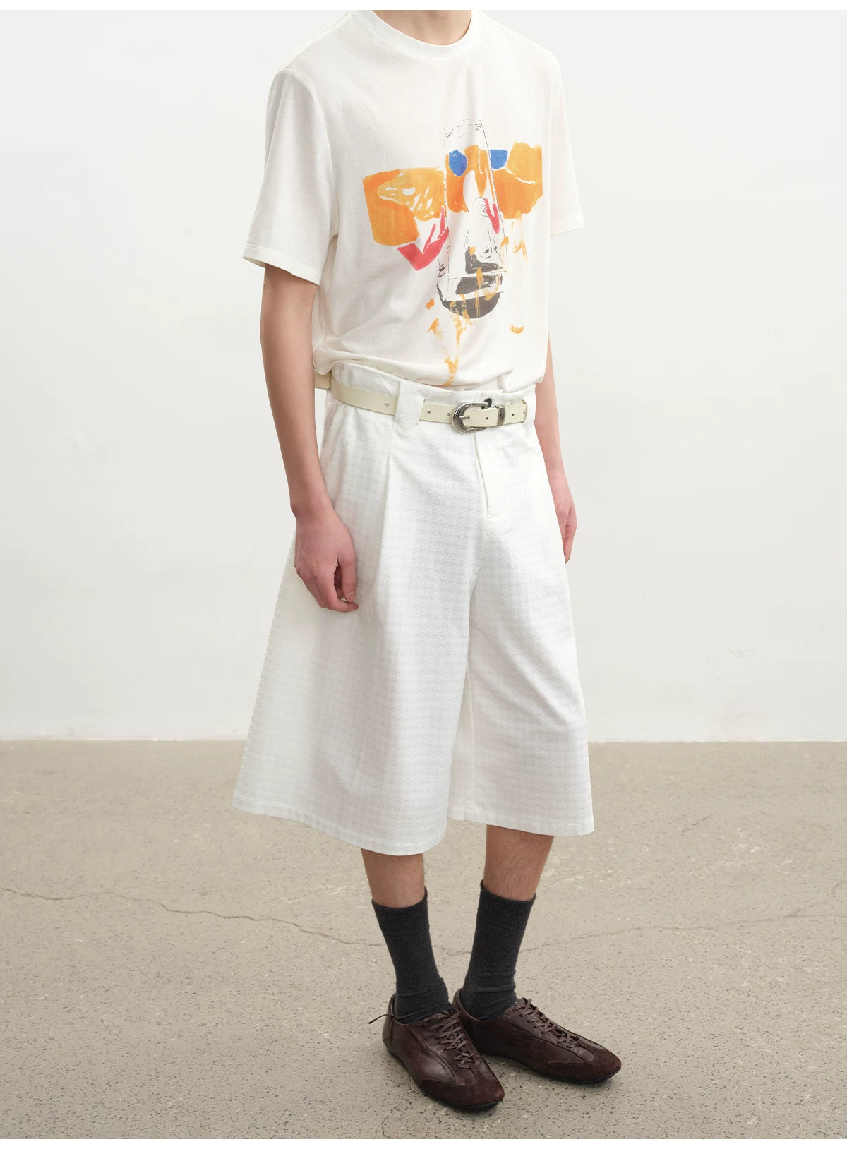 Houndstooth Pleated Capri Pants