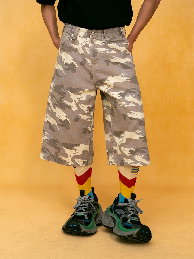 Men's Light Camo Cropped Denim Shorts