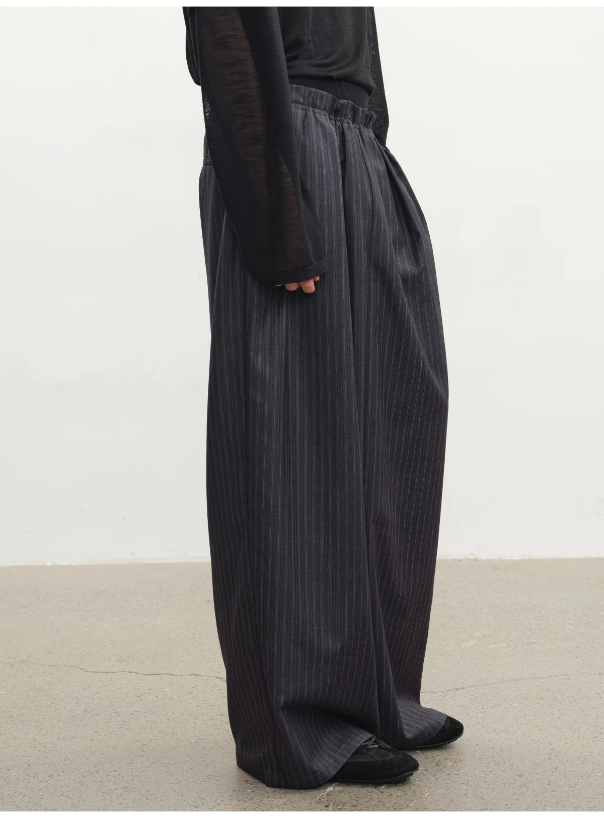 Ribbed Waist Striped Pleated Pants