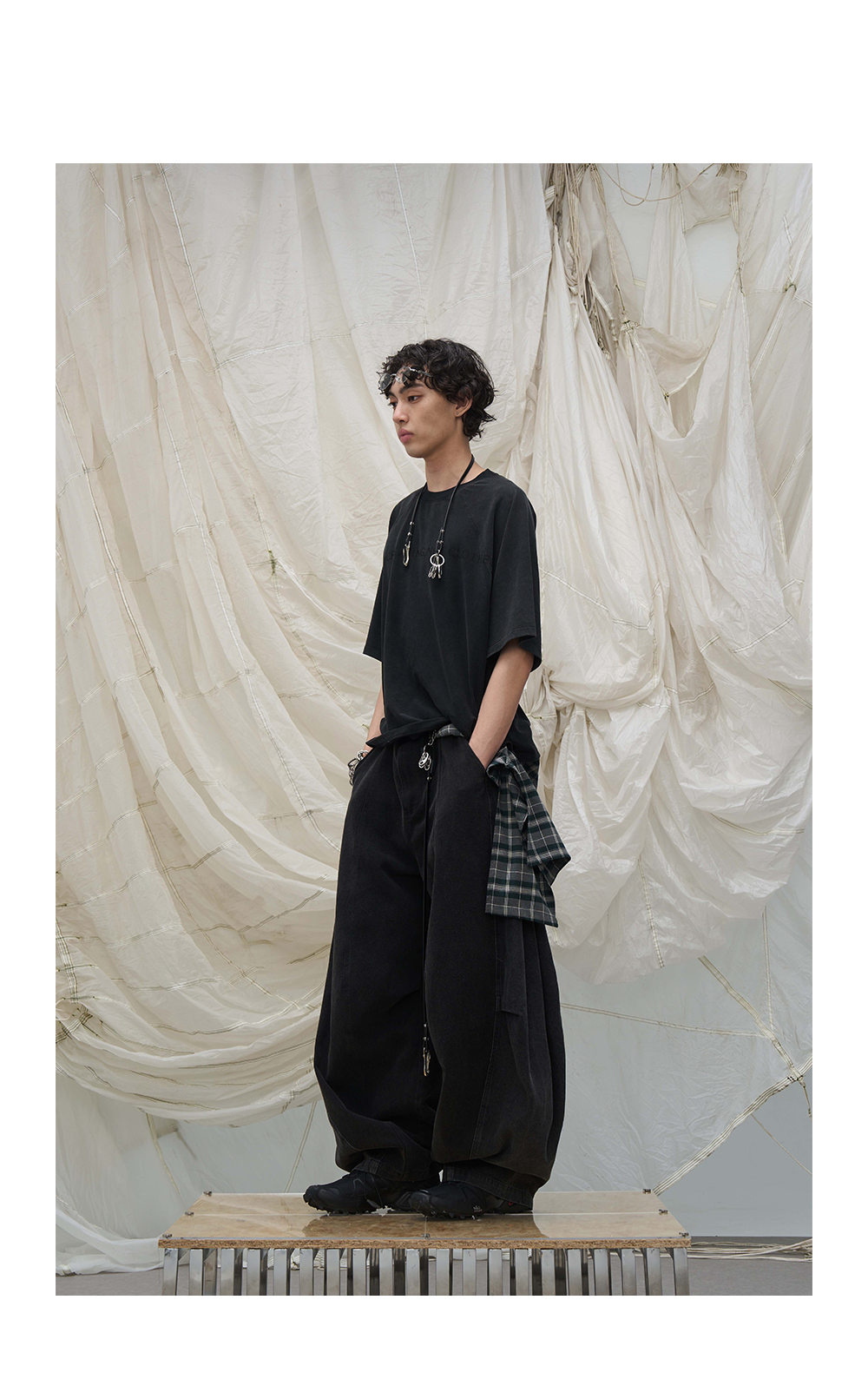 Detachable Plaid Washed Oversized Jeans