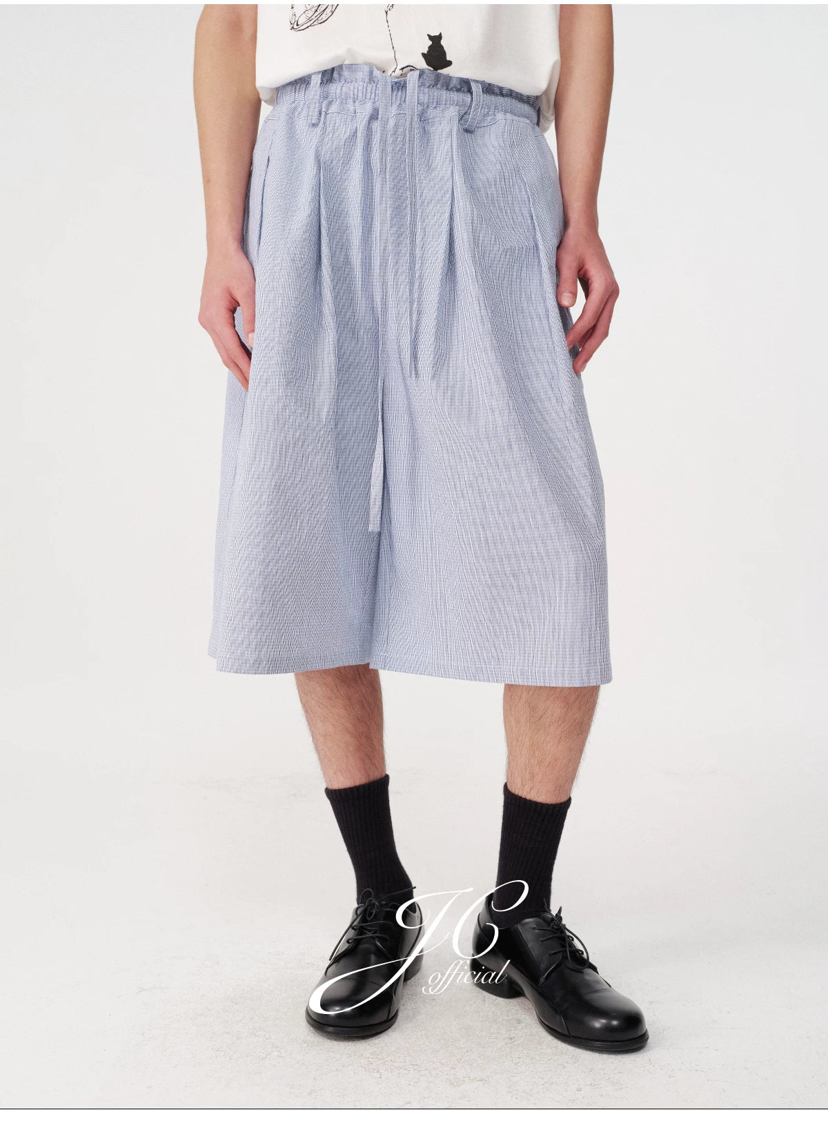 Pleated Plaid Capri Pants