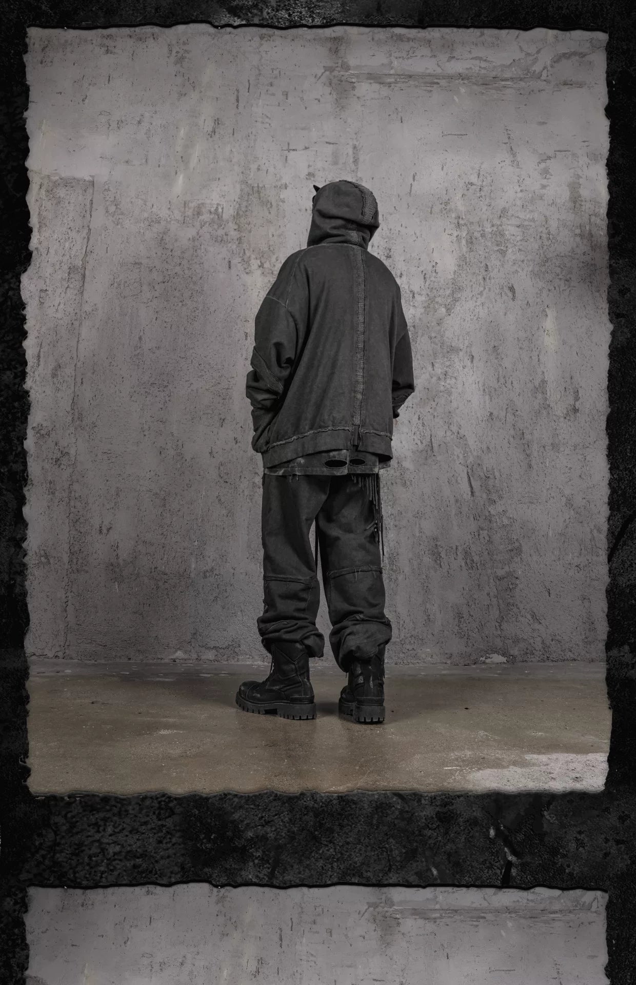 Demon Tooth Heavyweight Distressed Cuffed Sweatpants