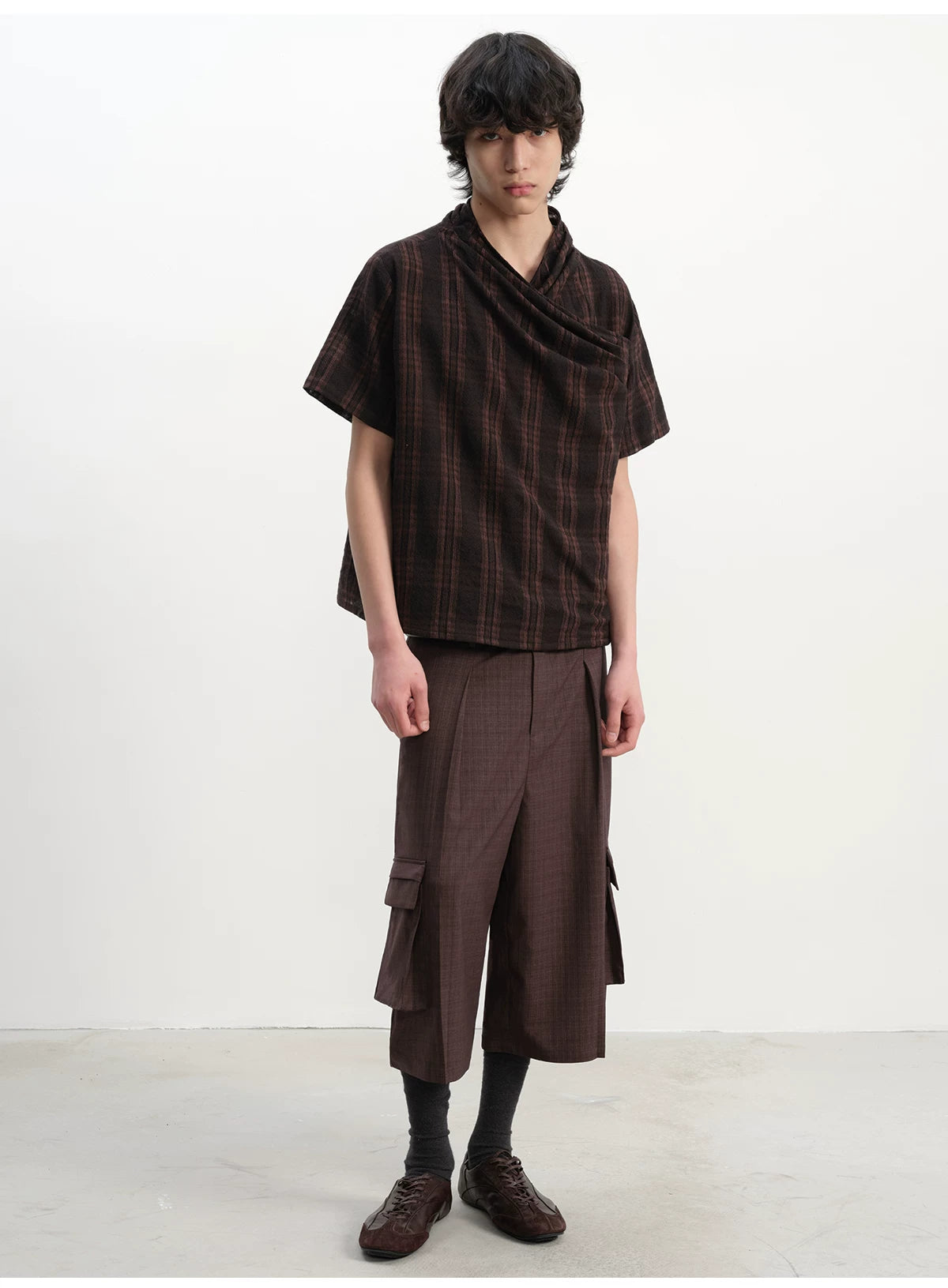 Pleated Cross Collar Plaid Tee