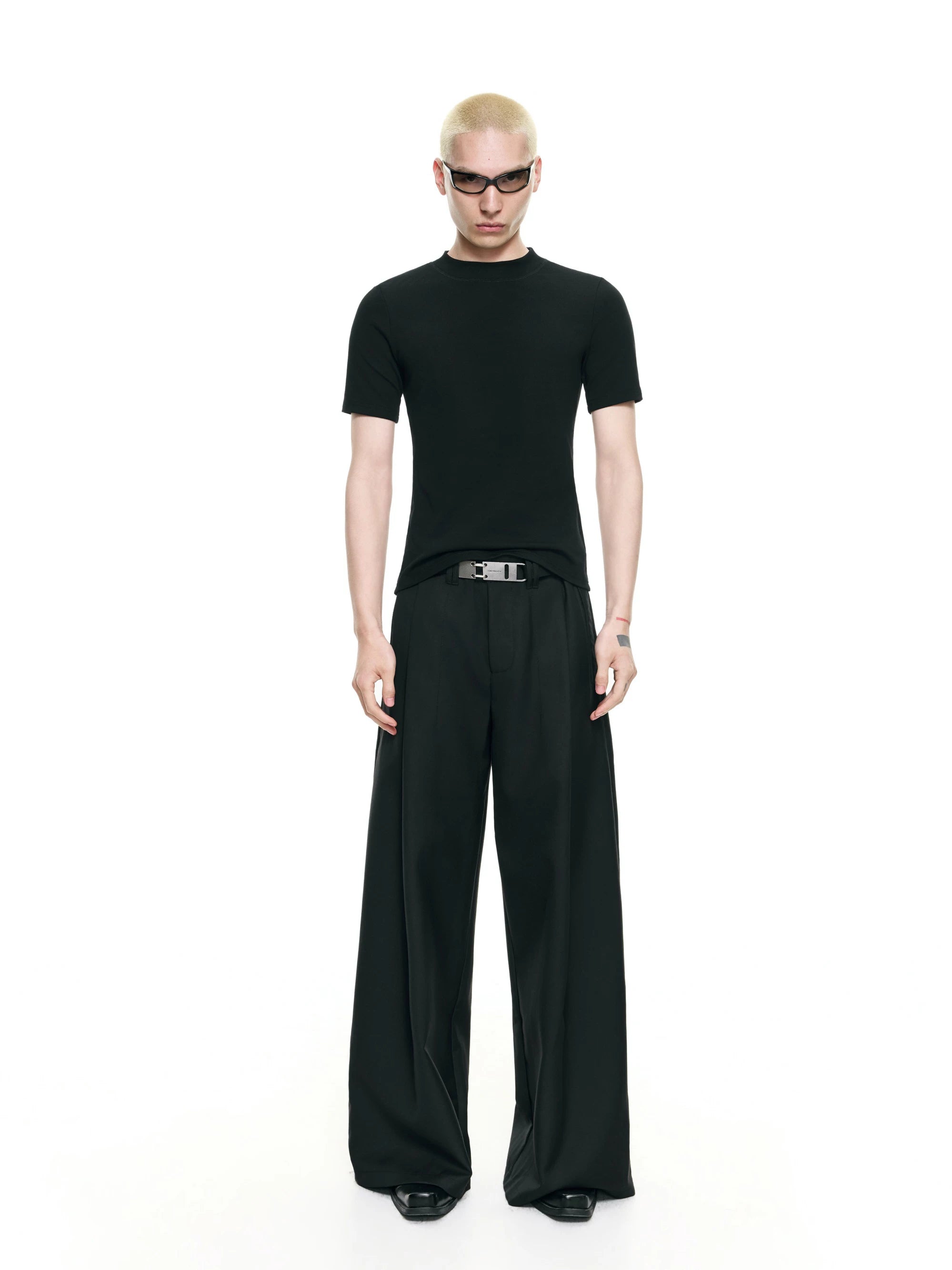 Stretchy Fitted Short Sleeve Crop Tee