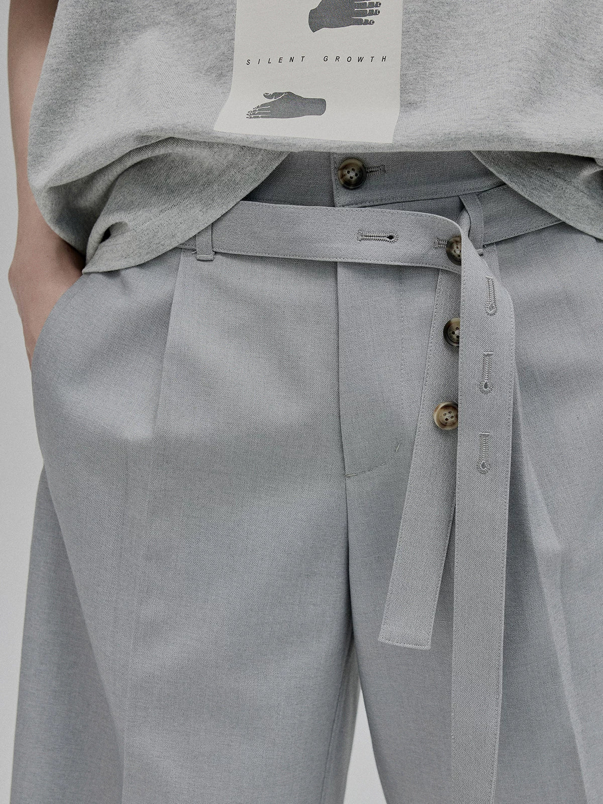 Draped Drawstring Wide Shorts