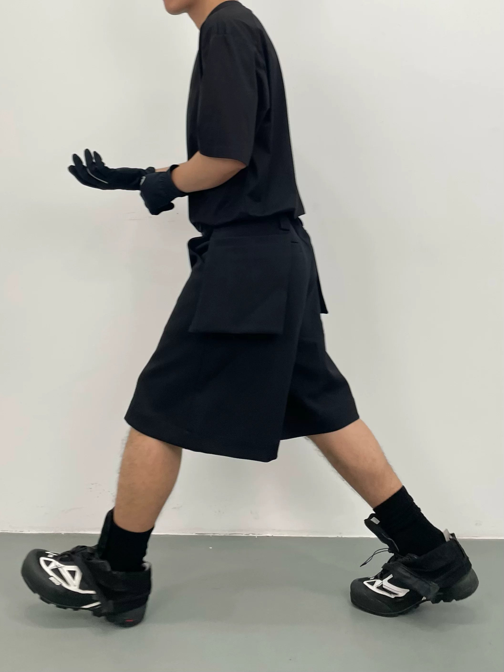 Wrinkle Resistant Saddle Pocket Shorts